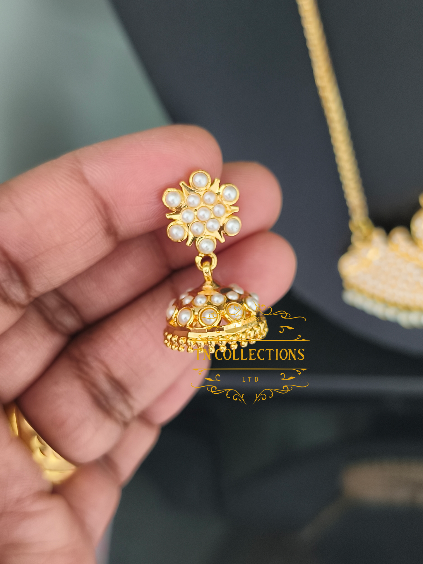 Micro Gold-Plated Traditional Pearl Pathakkam with earrings