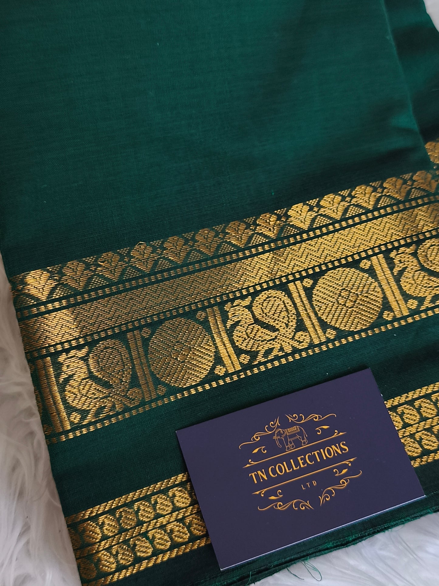 Pure handloom kanchi cotton saree (Dark Green)