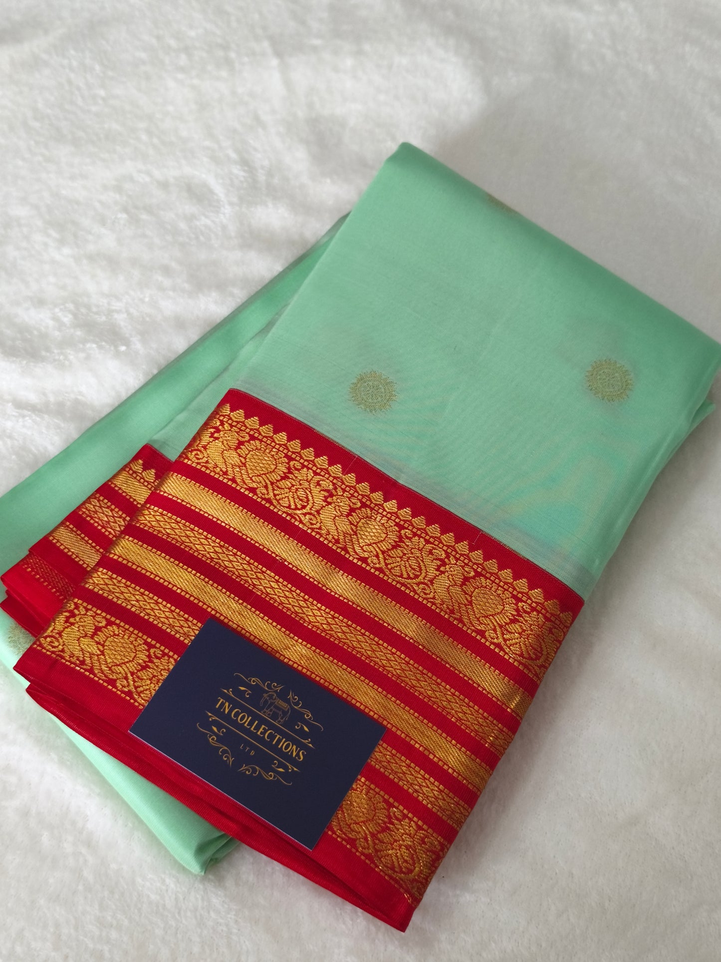 Pure handloom Kanchipuram Silk Saree (Pista Green)