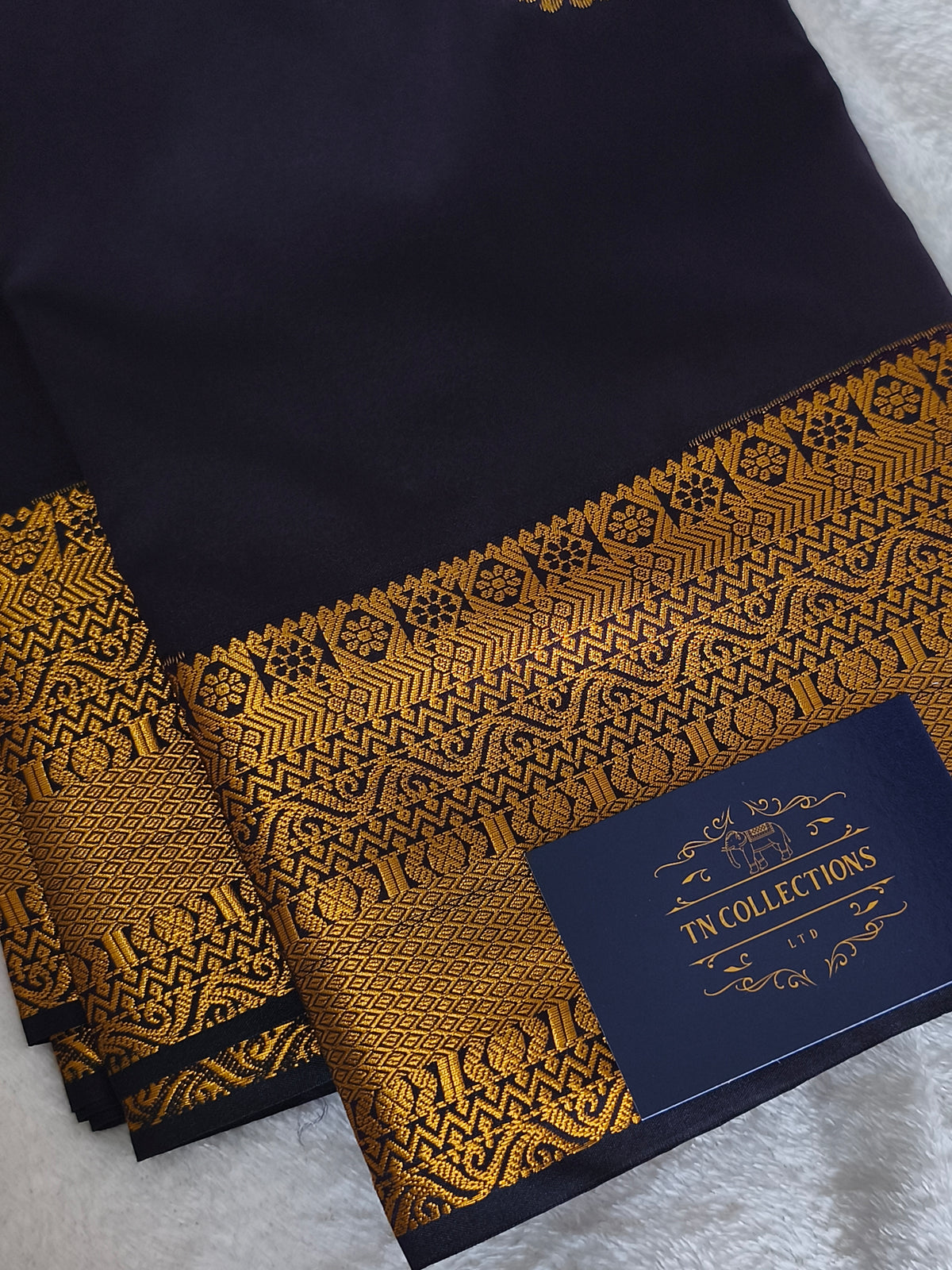 Dual shade Kanchi Soft Silk Saree( Deep Plum/Aubergine)