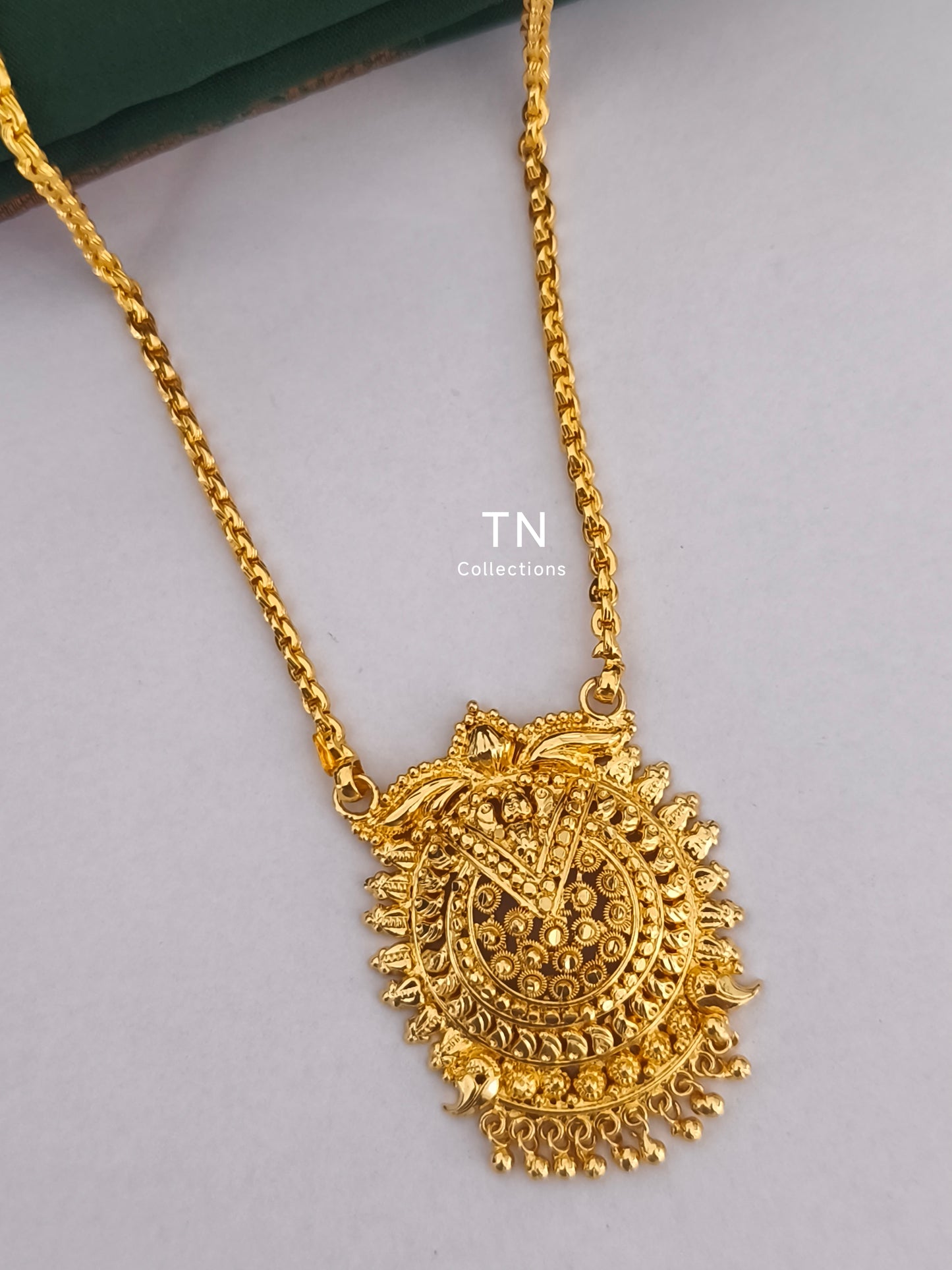 Gold plated Chain with Pendant
