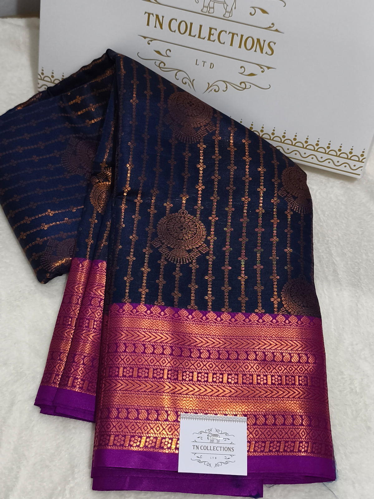 Kanchipuram vairaoosi Soft Silk Saree (Navy Blue)