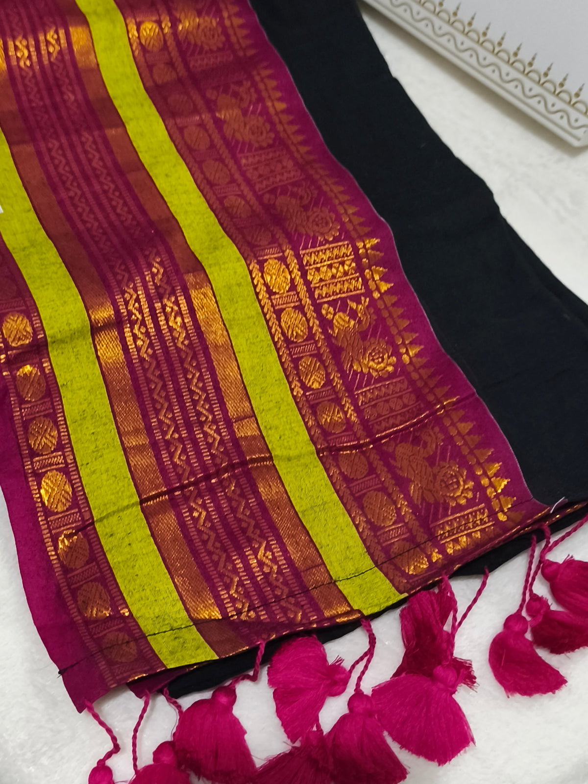 Kerala Special Mul Cotton Saree with Kanchi Border