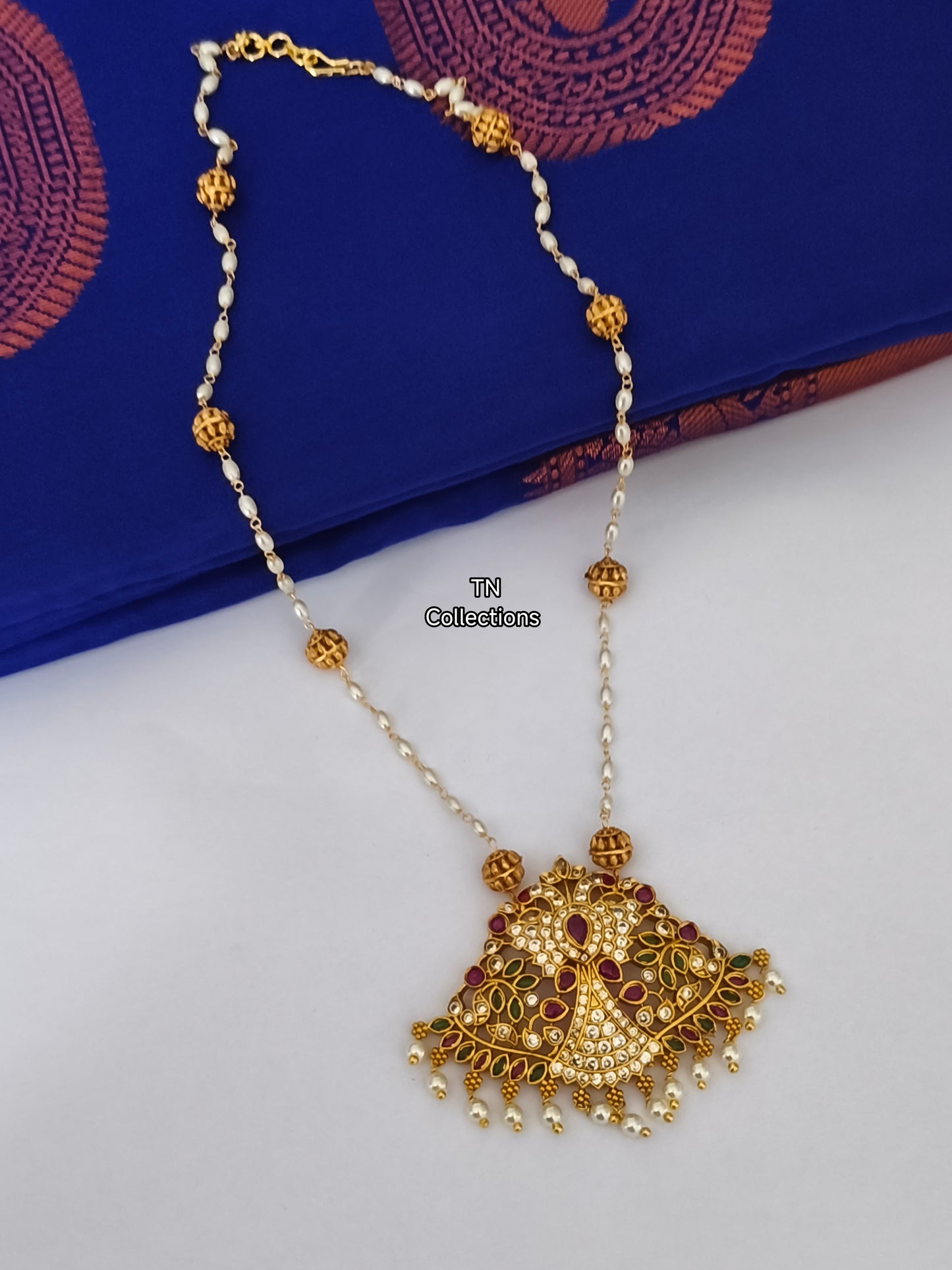 Matte Finish Pearl Necklace