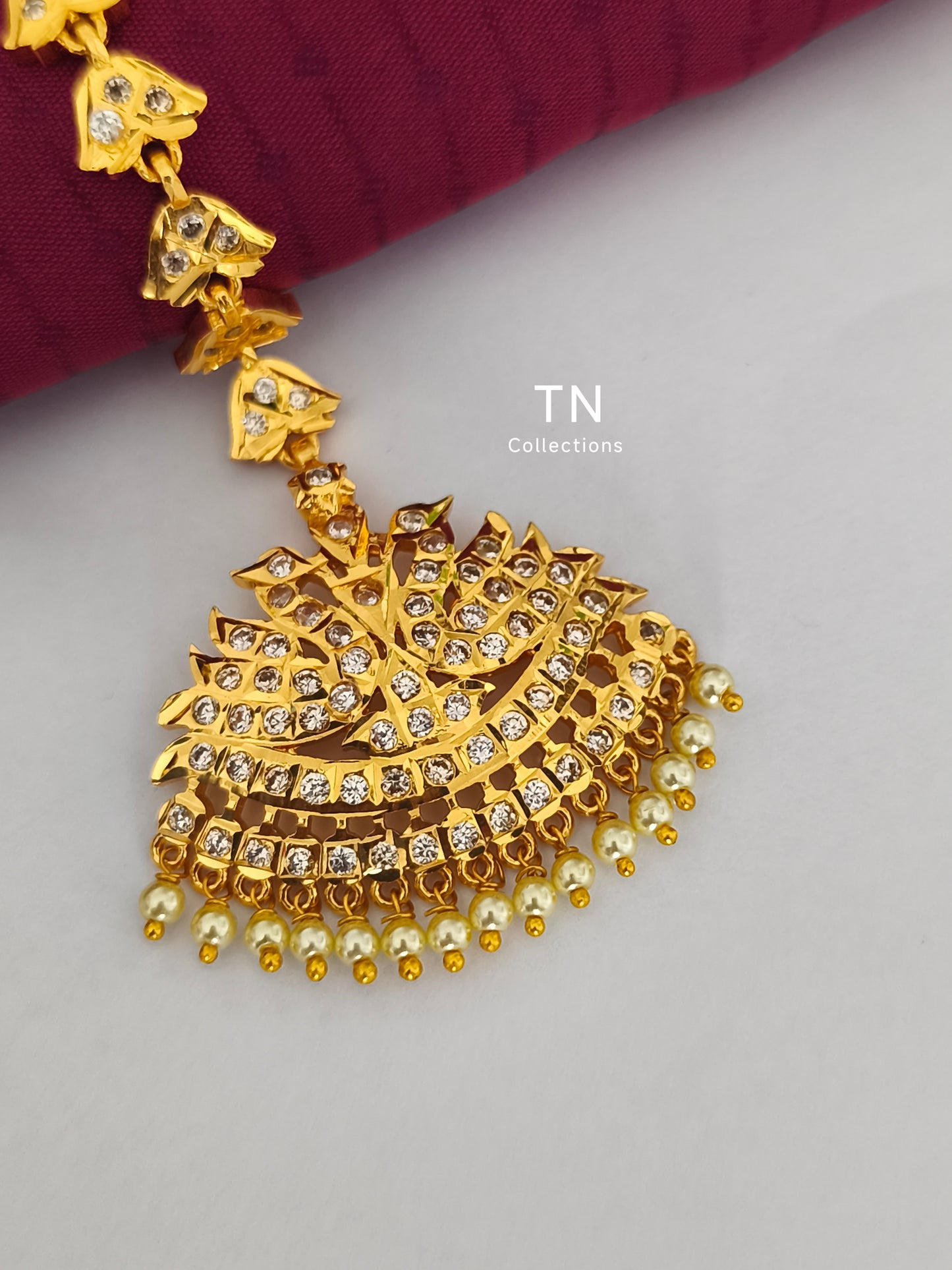 Micro gold plated Traditional Nethichuddi Tikka