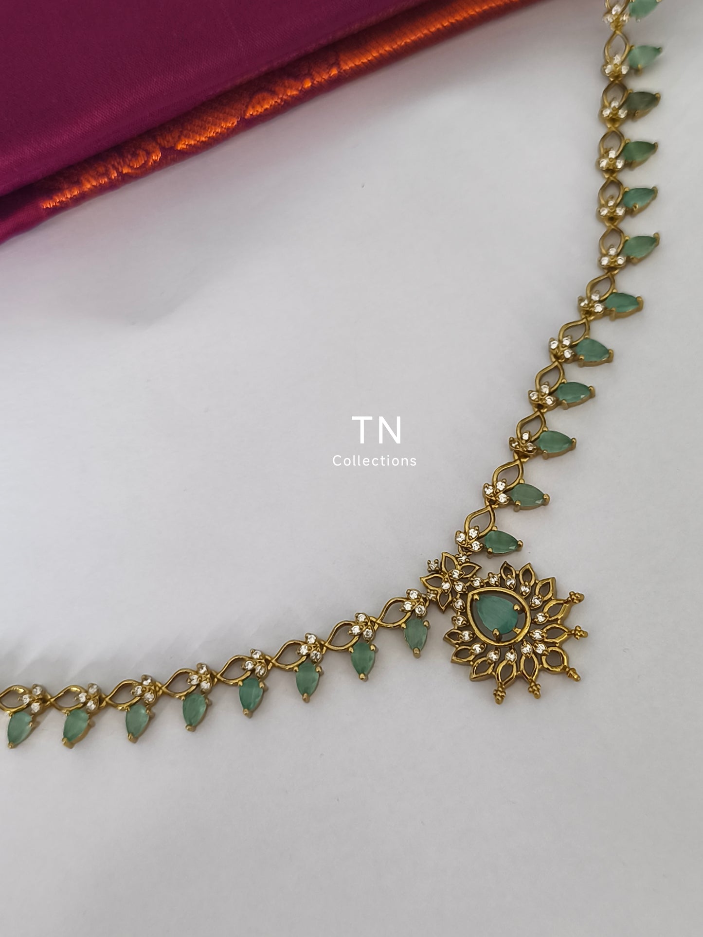 Antique Matte Finish Simple Hip Chain