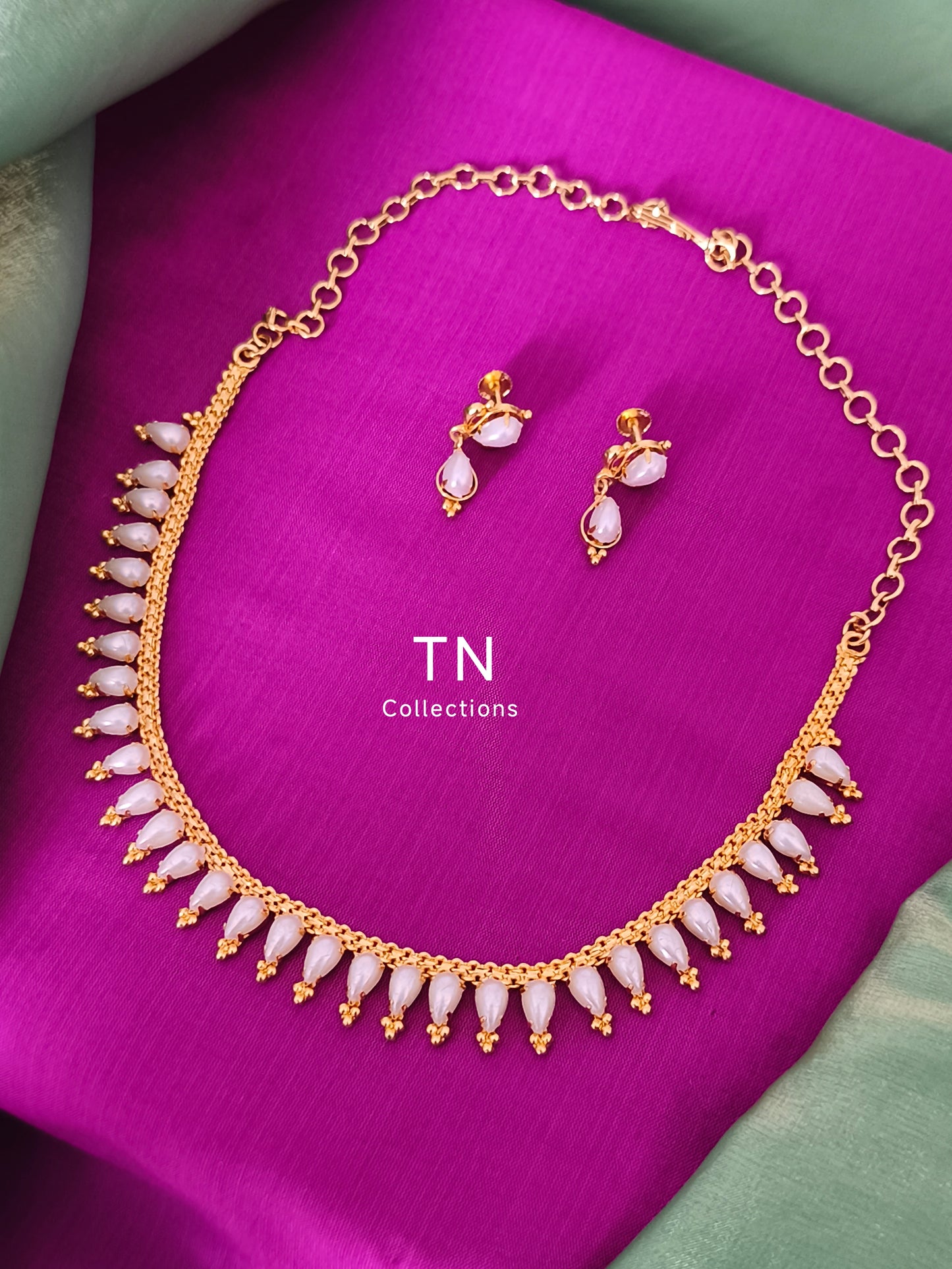 Gold plated Pearl Necklace with earrings