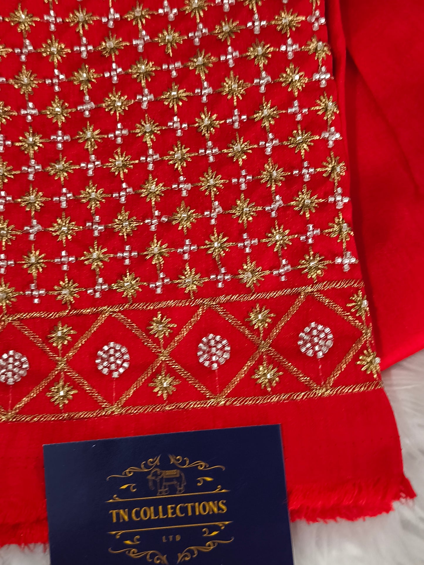 Aari Embroidery work Saree Blouse Material (Red)