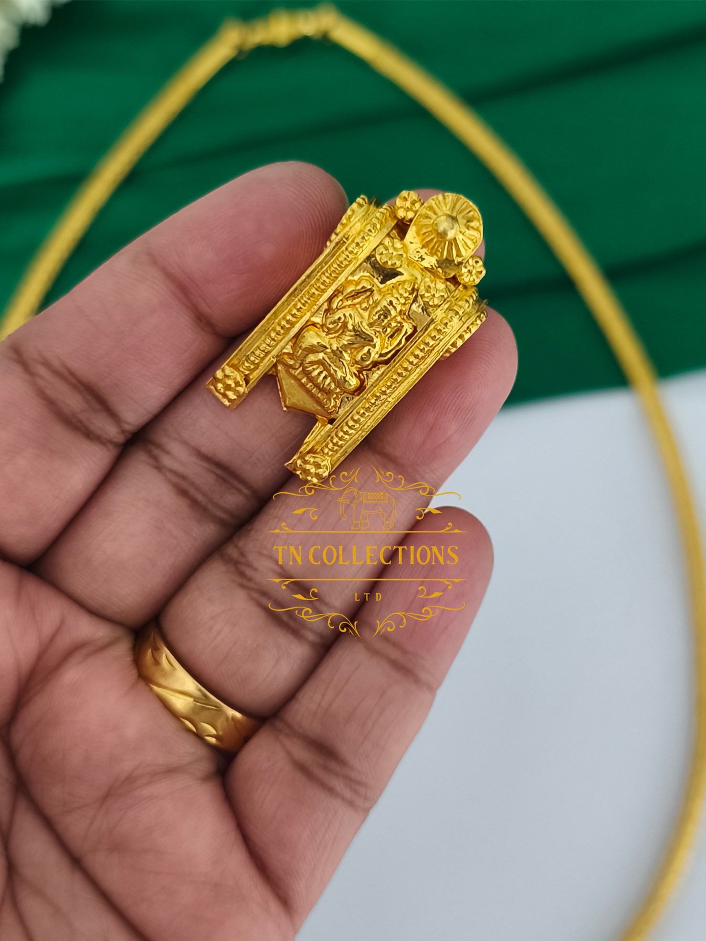 22ct Gold Plated Traditional Hindu Thalikodi with Amman thali & Coins (9-11 Pawn thickness)