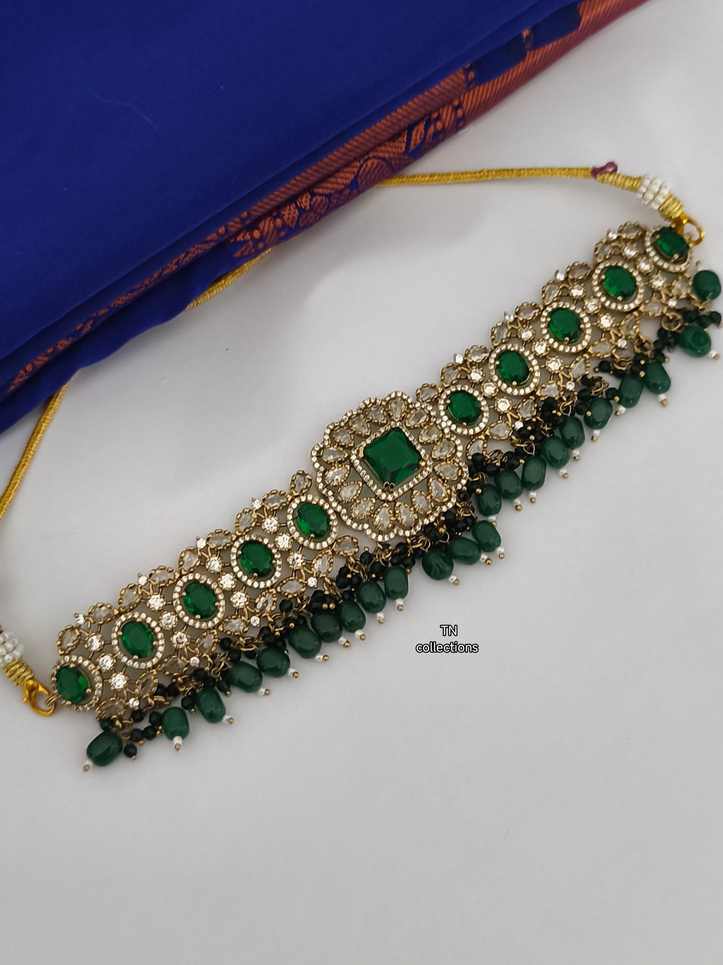 Victorian Style Choker Set (Emerald green)