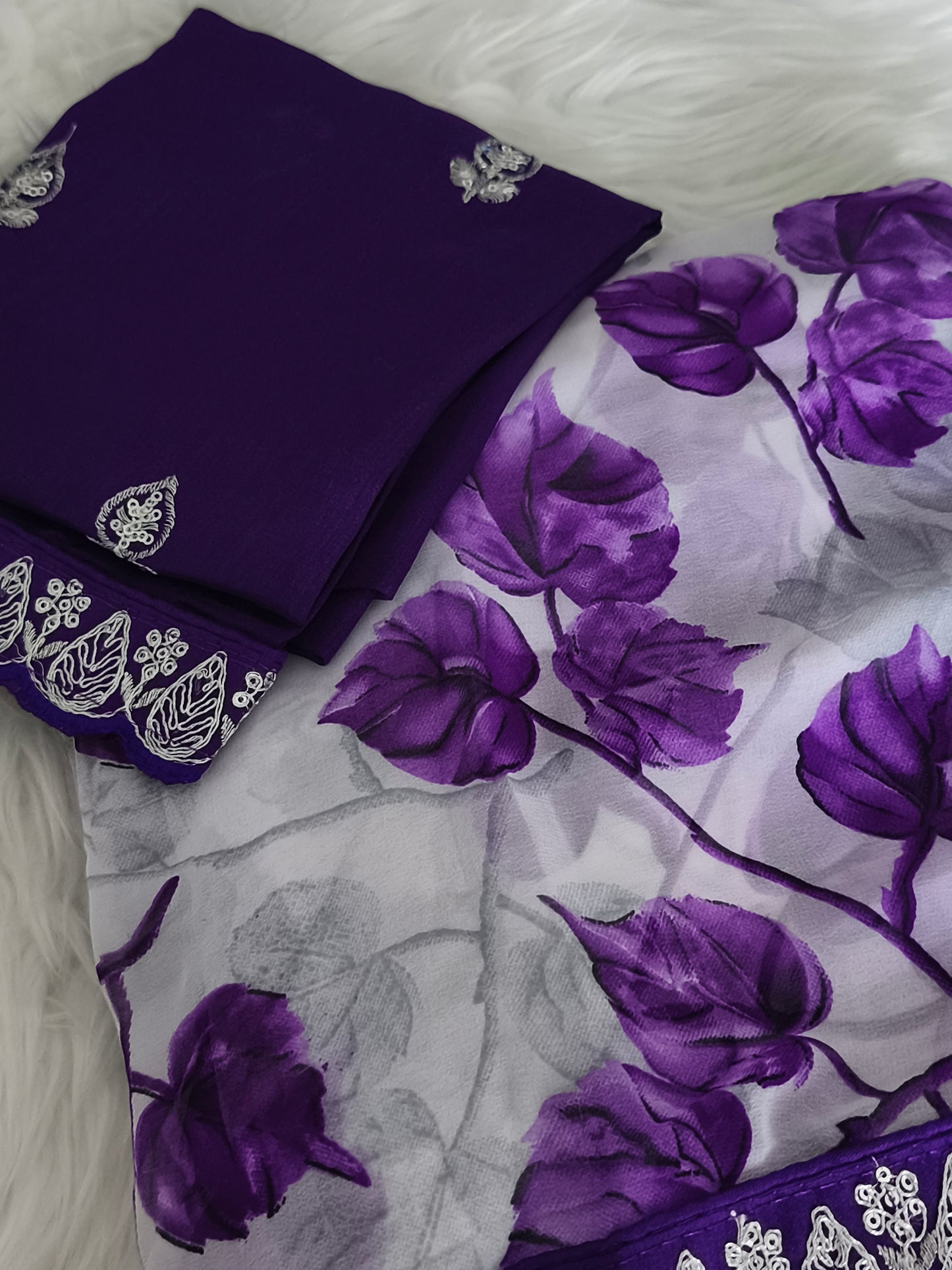 Leaf Design Soft Chiffon Georgette Party Saree with contrast blouse