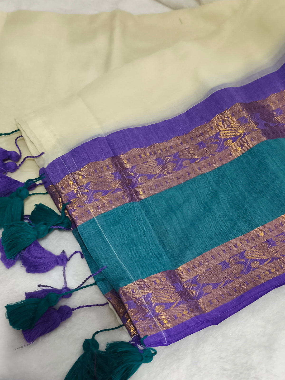 Kerala Special Mul Cotton Saree with Kanchi Border