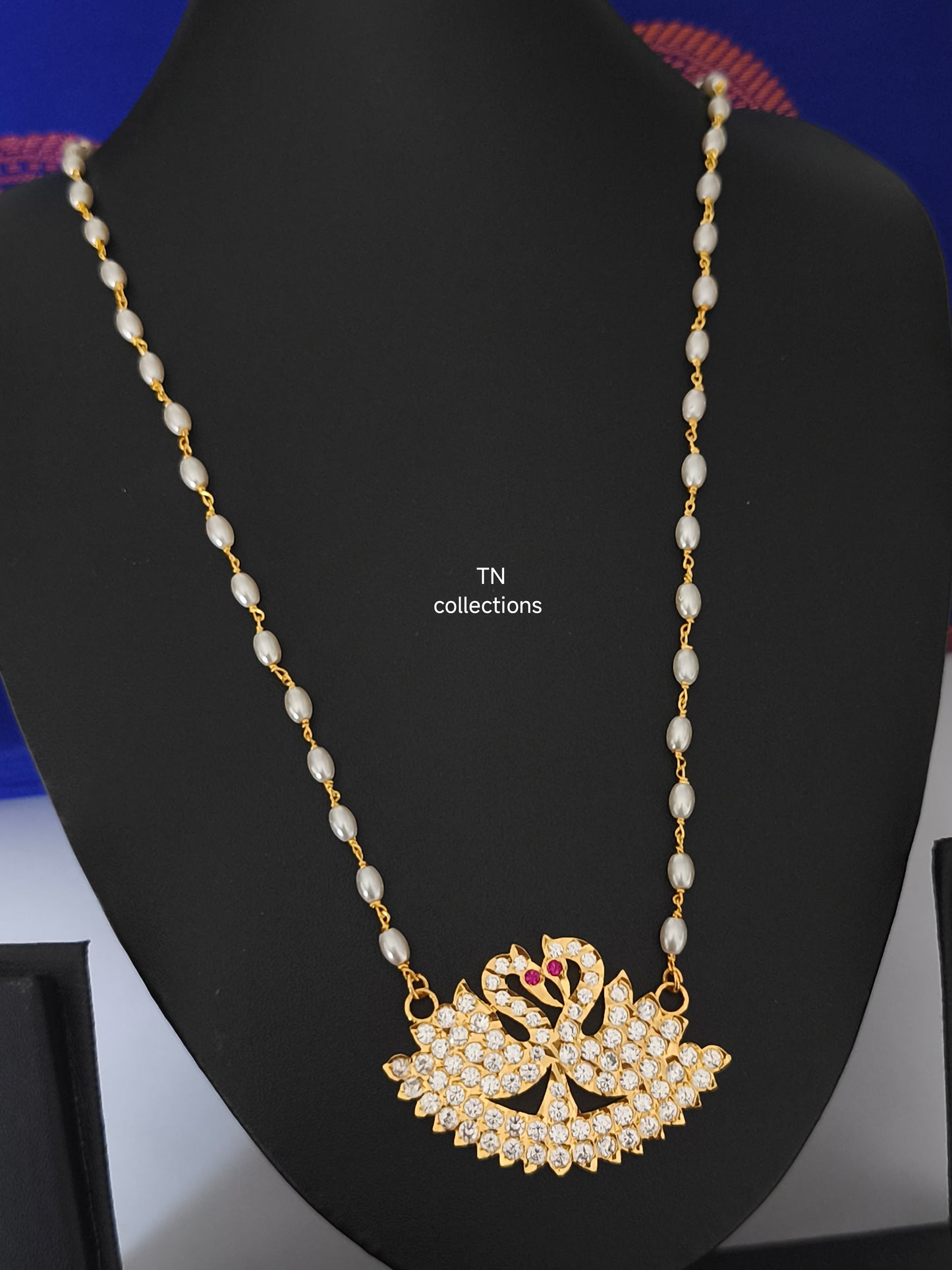 Micro gold plated Swan pathakkam with pearl chain