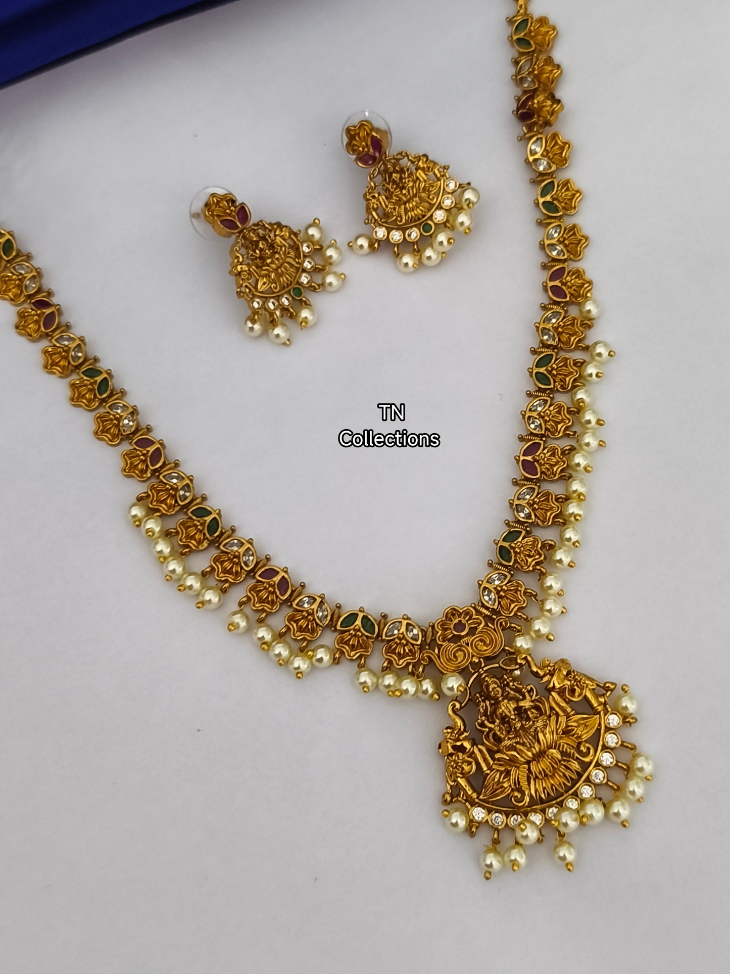 Antique Matte Finish Luxmi Necklace Set