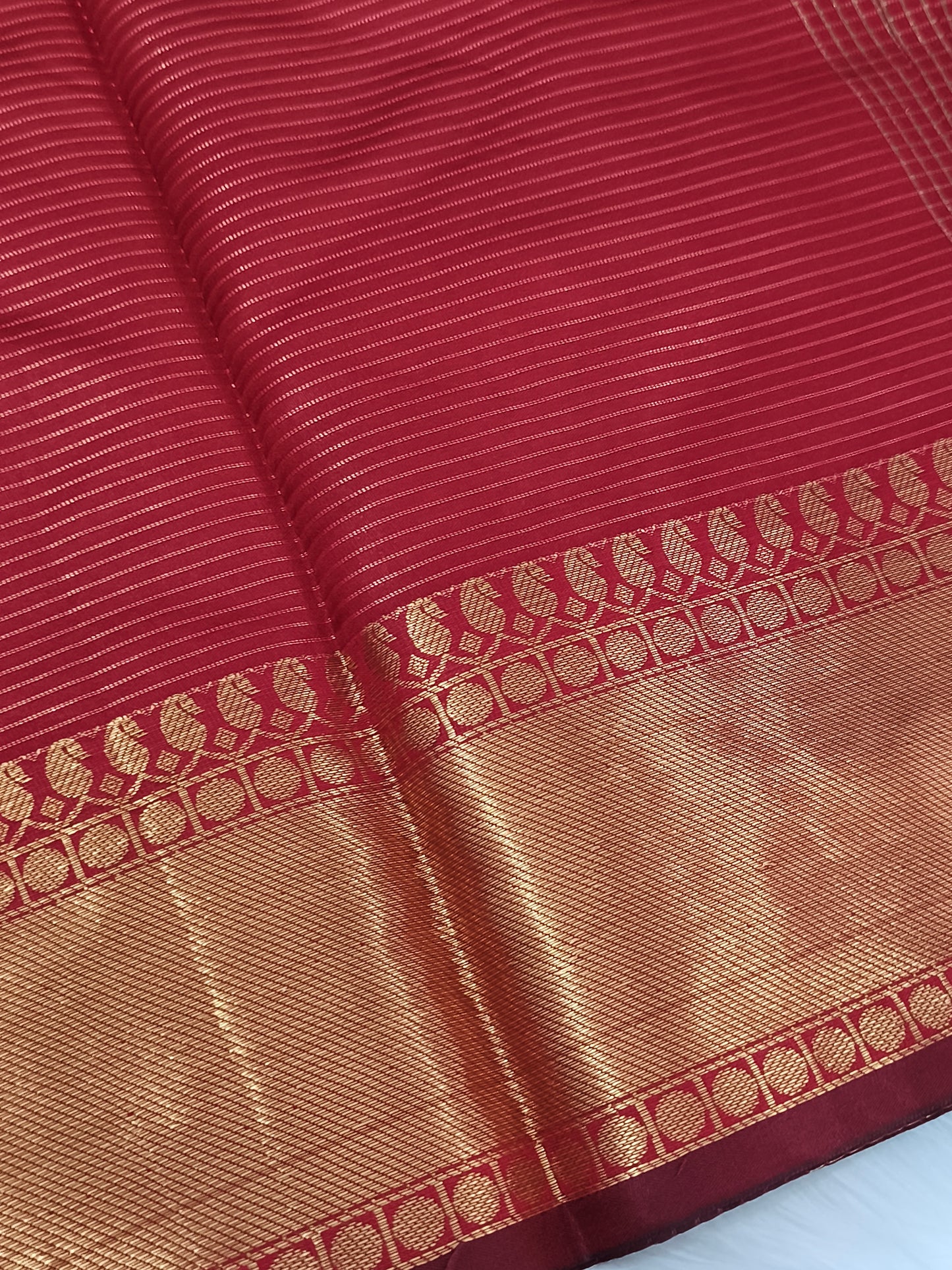 Trendy Small Checked Kanjivaram silk saree