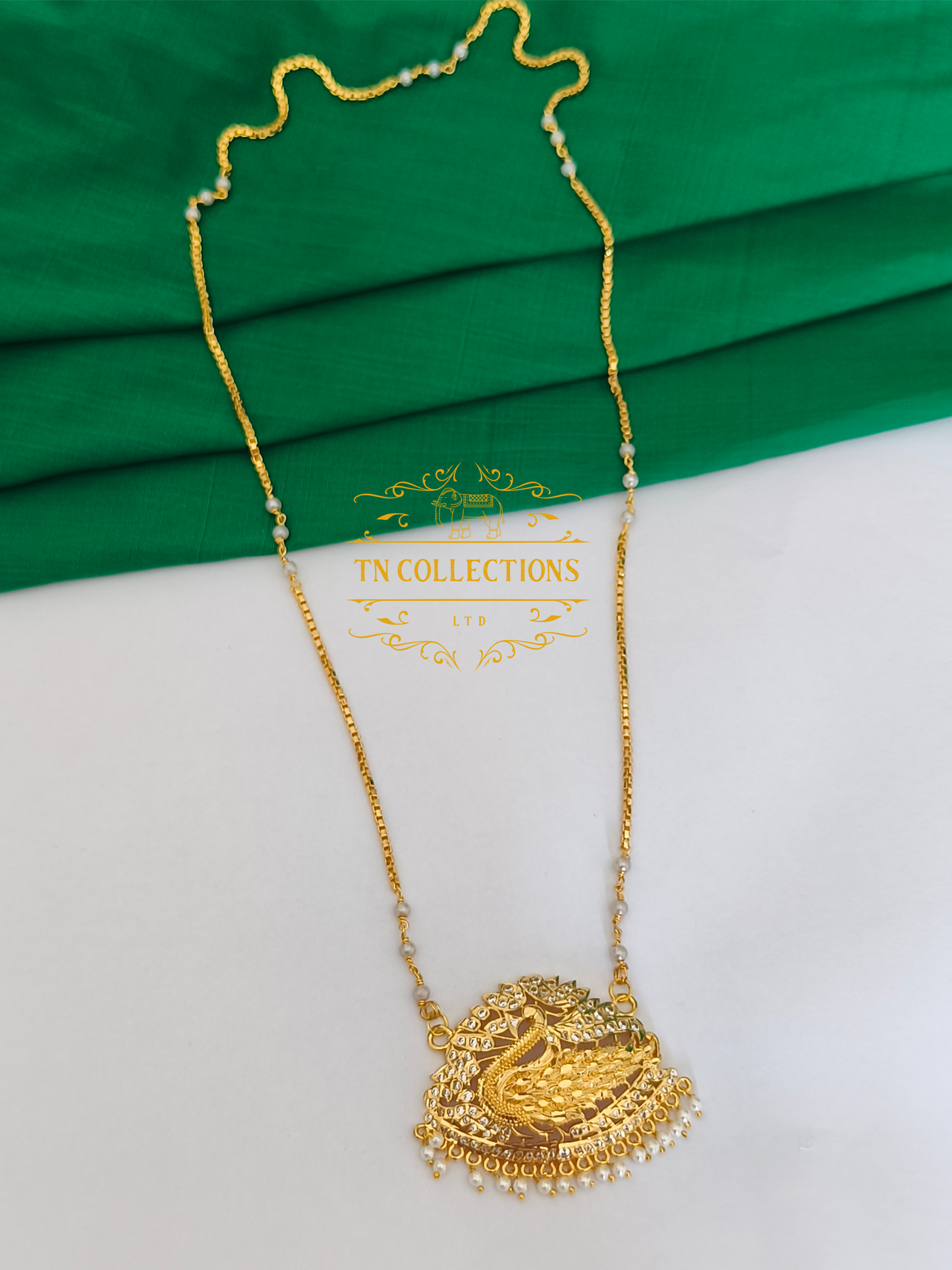 Micro Gold-Plated Traditional Pathakkam with Single layer Pearl chain