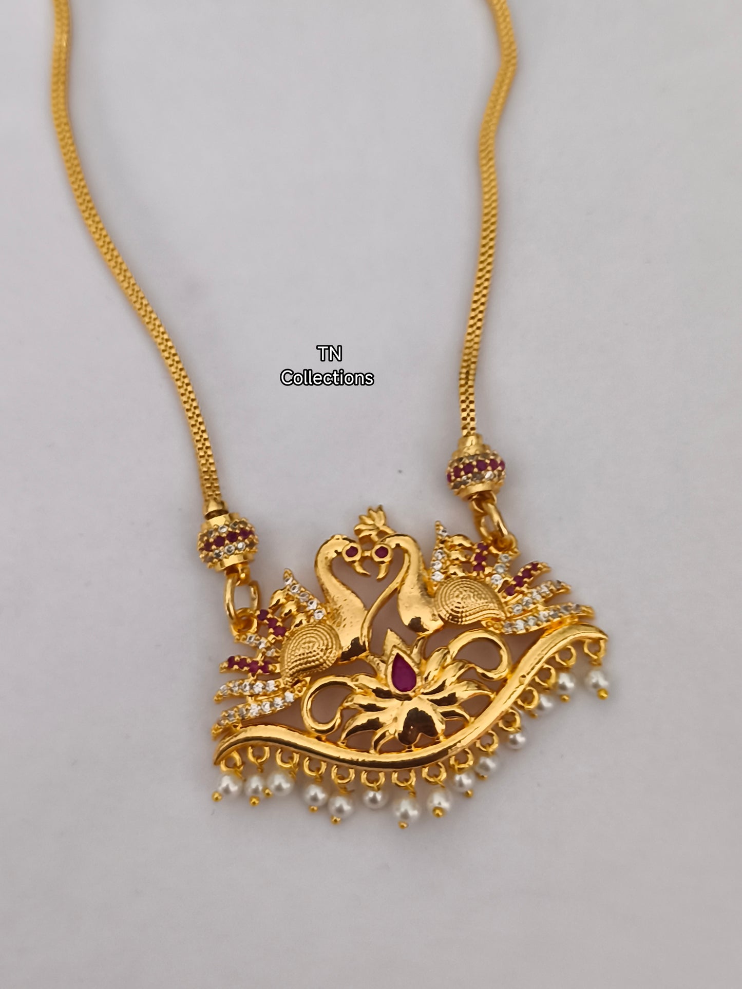 Simple Peacock Design Pendant with chain