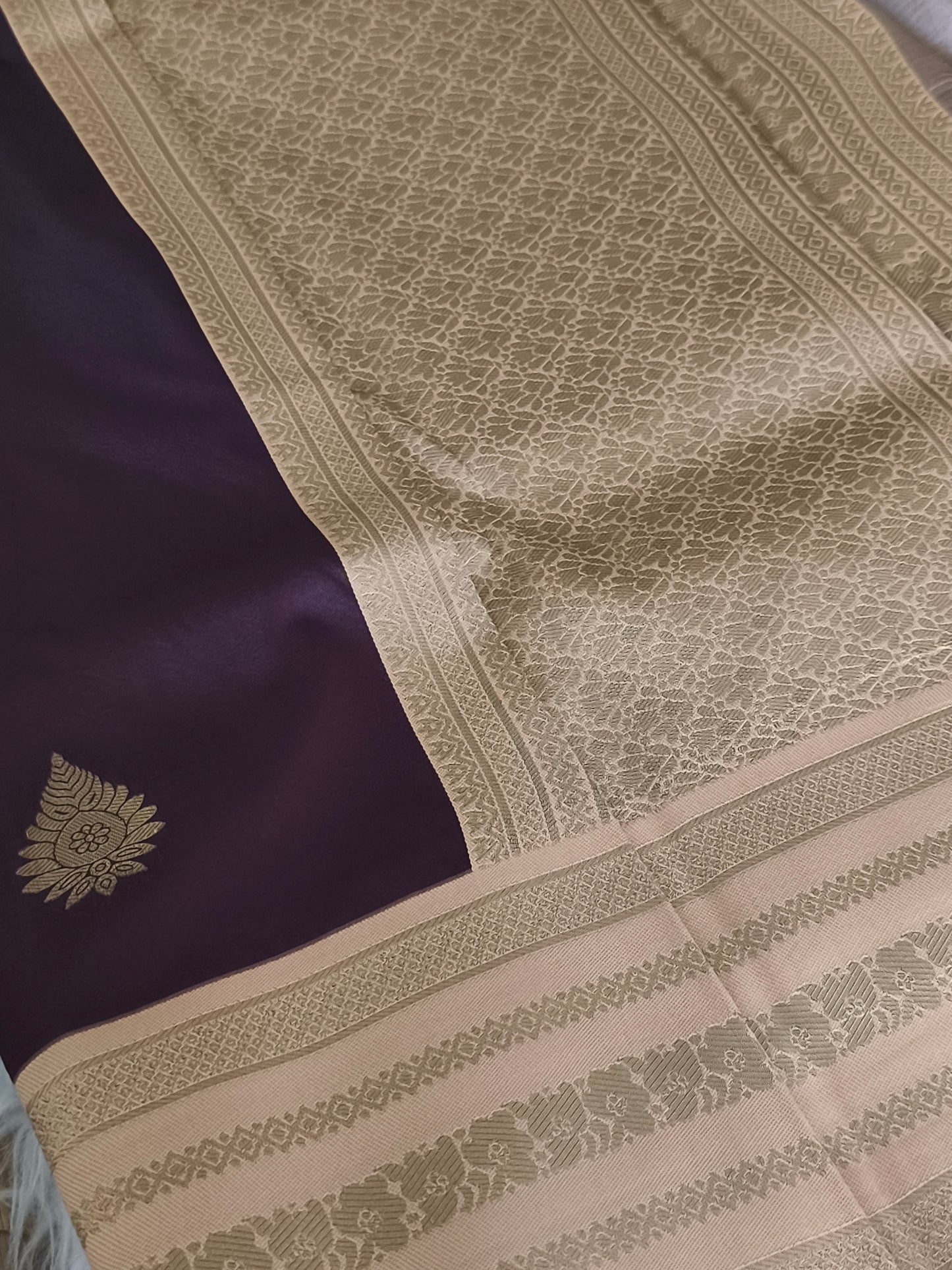 Kanchi Semi Silk saree with contrast blouse and rich pallu