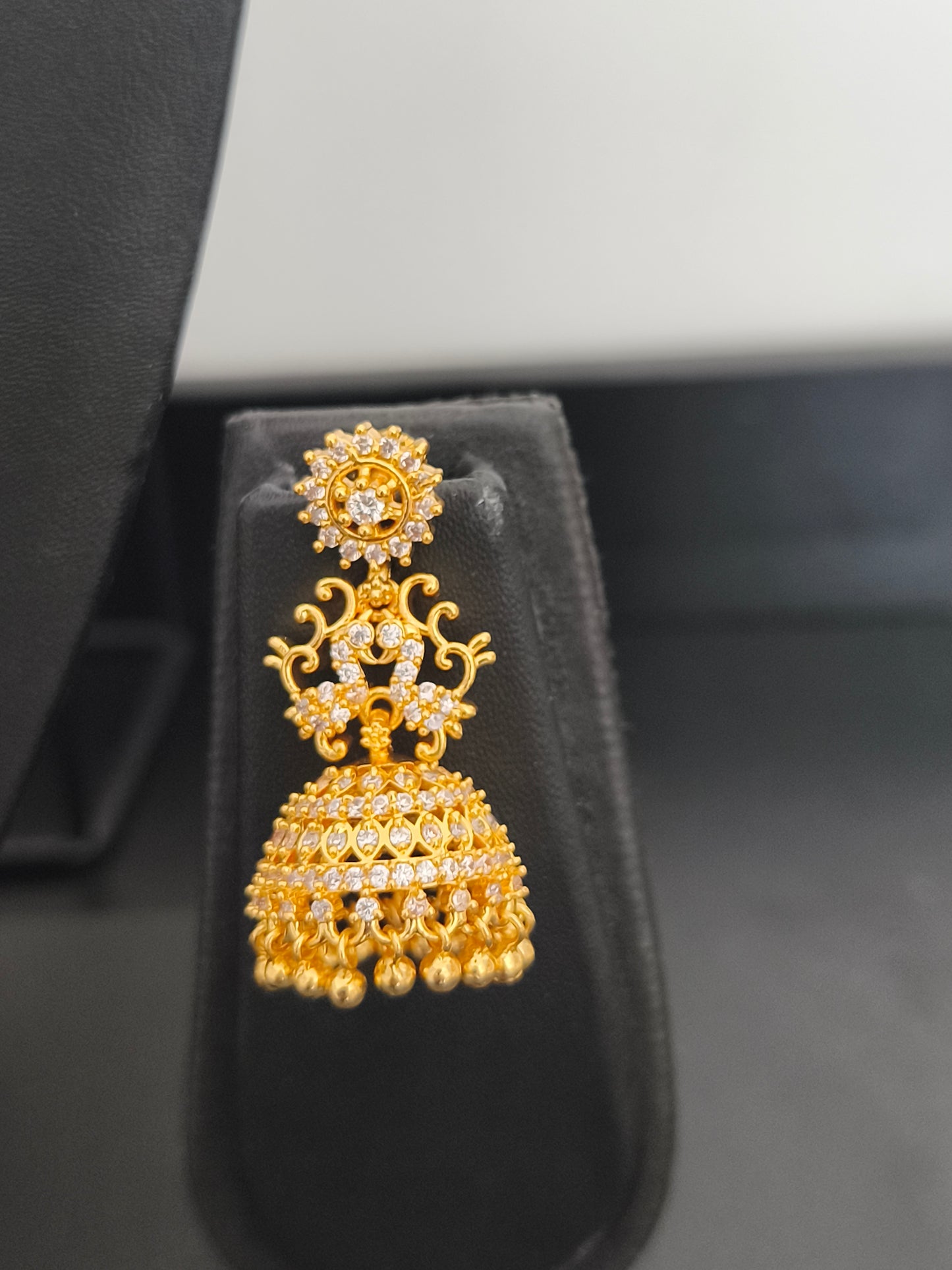 Lotus Pathakkam with earrings