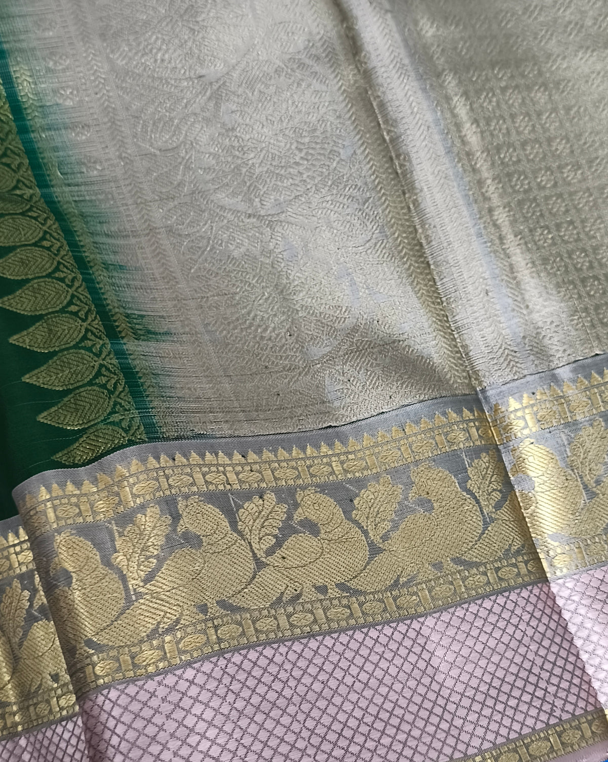 Pure handloom kanchipuram silk saree (Forest Green)
