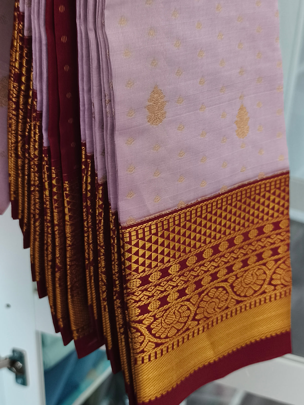 Premium kanchi Semi Silk Saree with contrast blouse