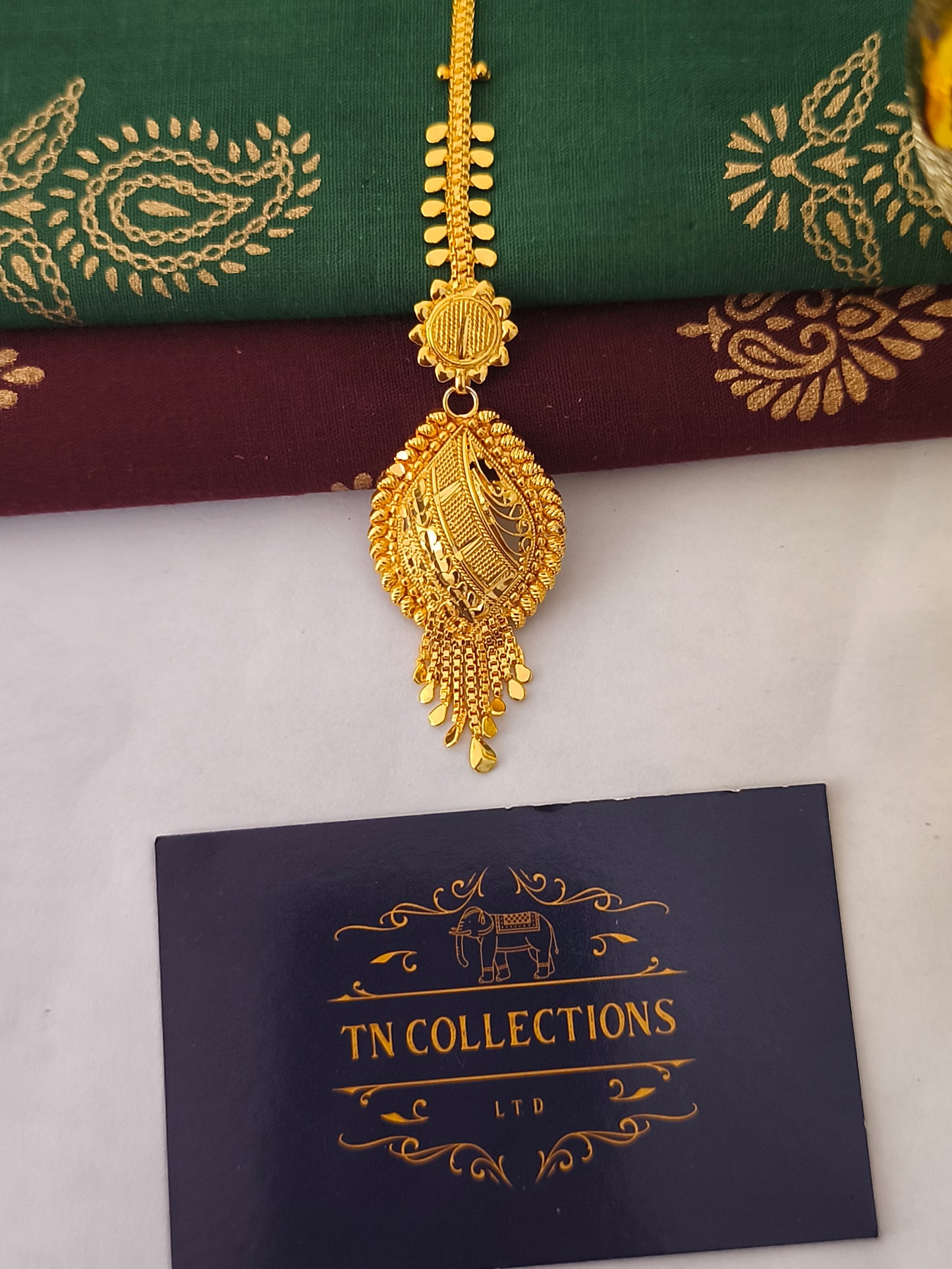 One gram gold forming Tikka