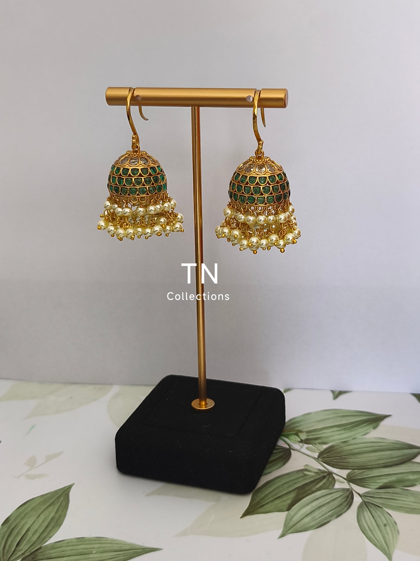 Matte Finish Green Real kemp stone Earrings with pearls