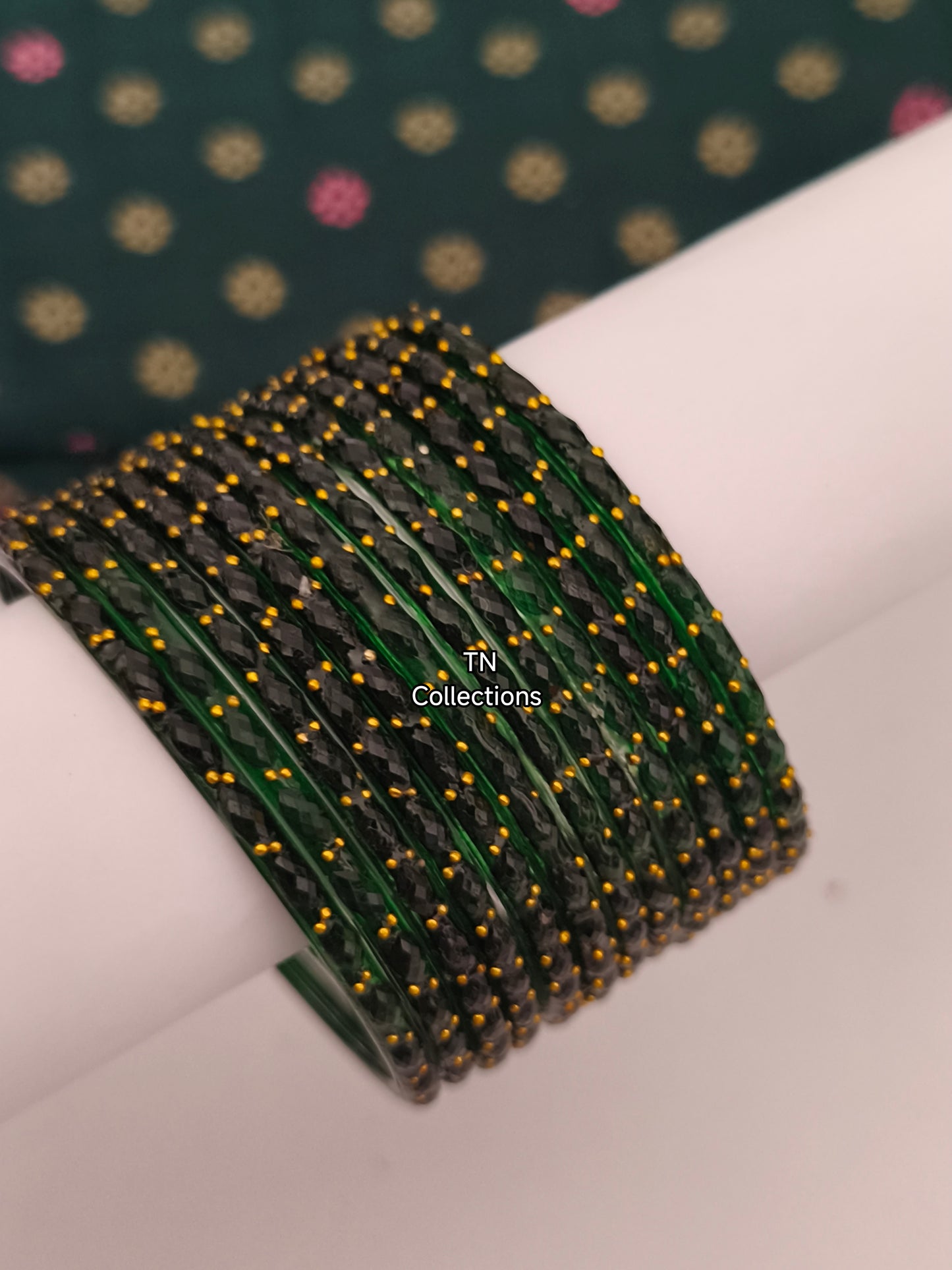 Trendy Raindrop Glass Bangles Set (Size 2.6)