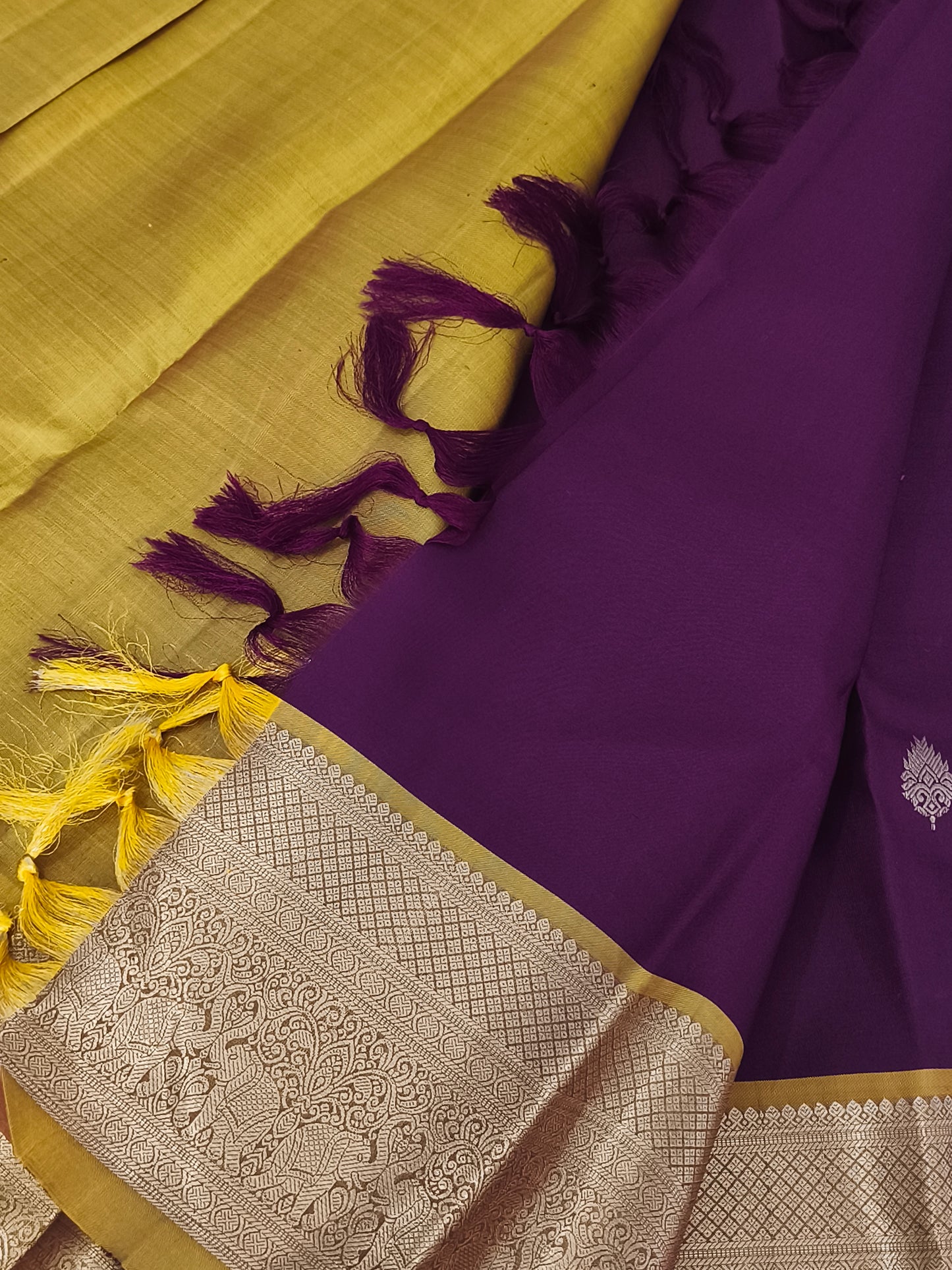 Pure Handloom Kanchipuram Silk Saree (Burgundy)