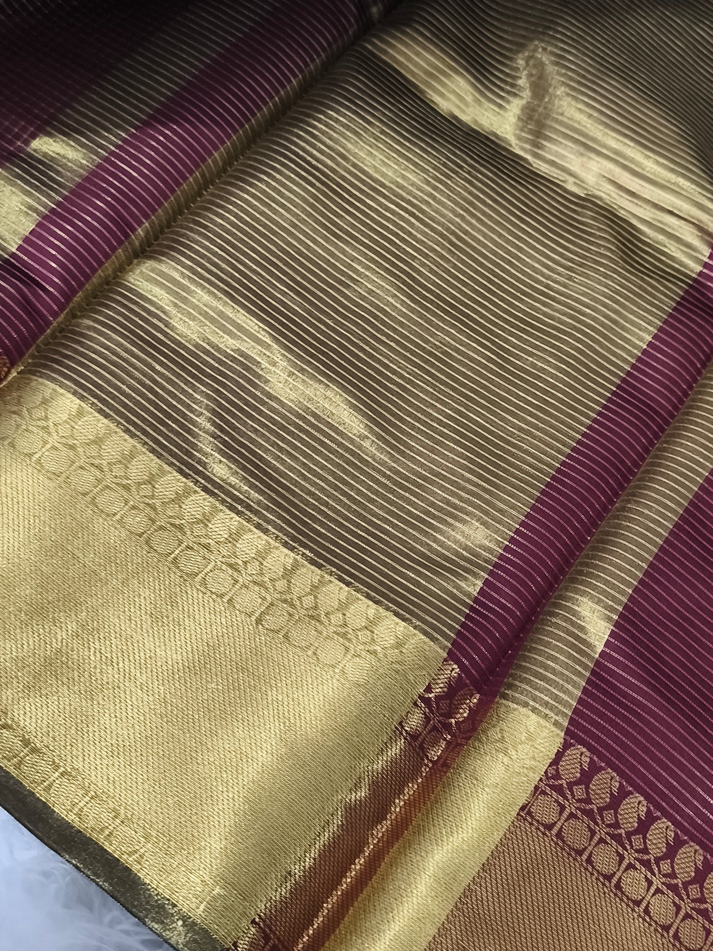 Trendy Small Checked Kanjivaram silk saree