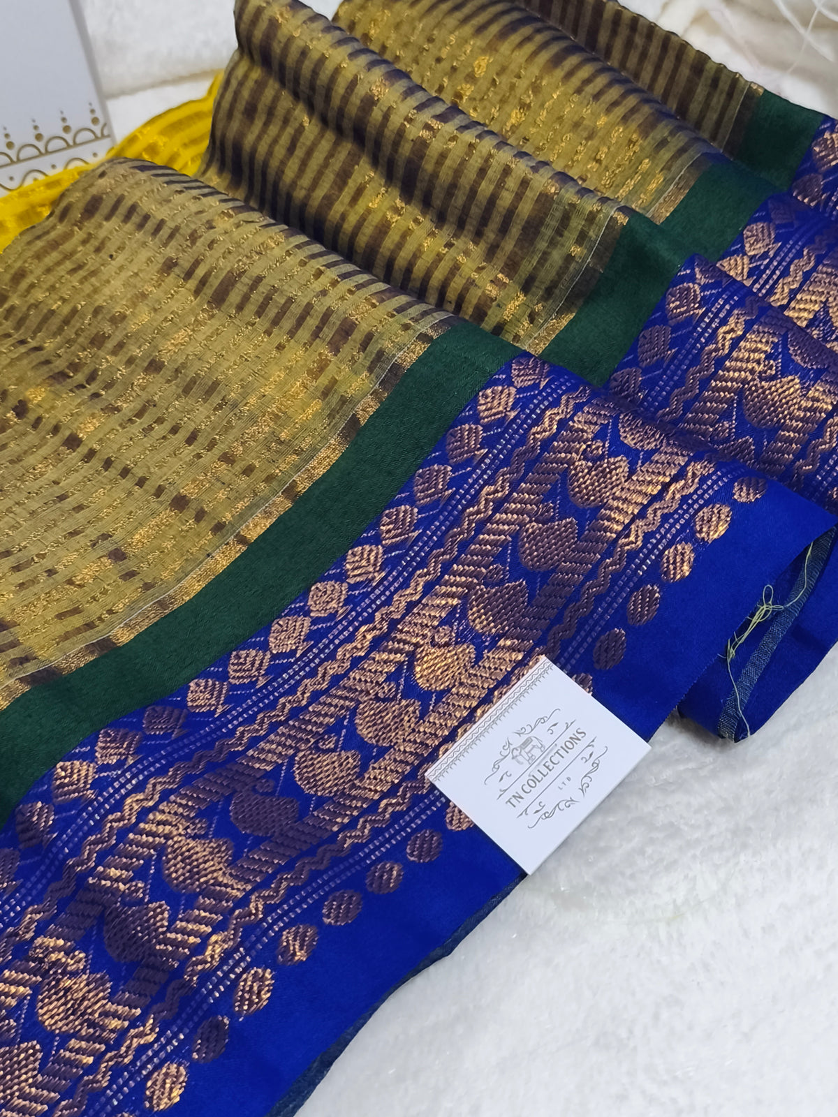 Kerala Special Mul Cotton Saree with Kanchi Border