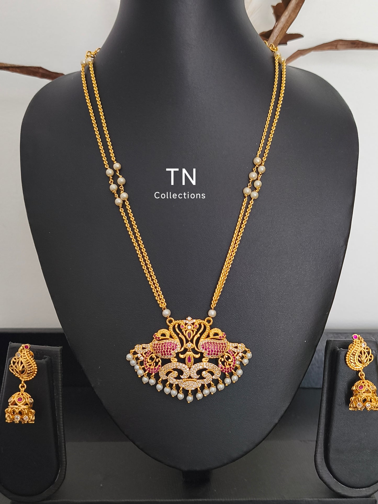 Micro gold plated pathakkam chain with pendant and earrings