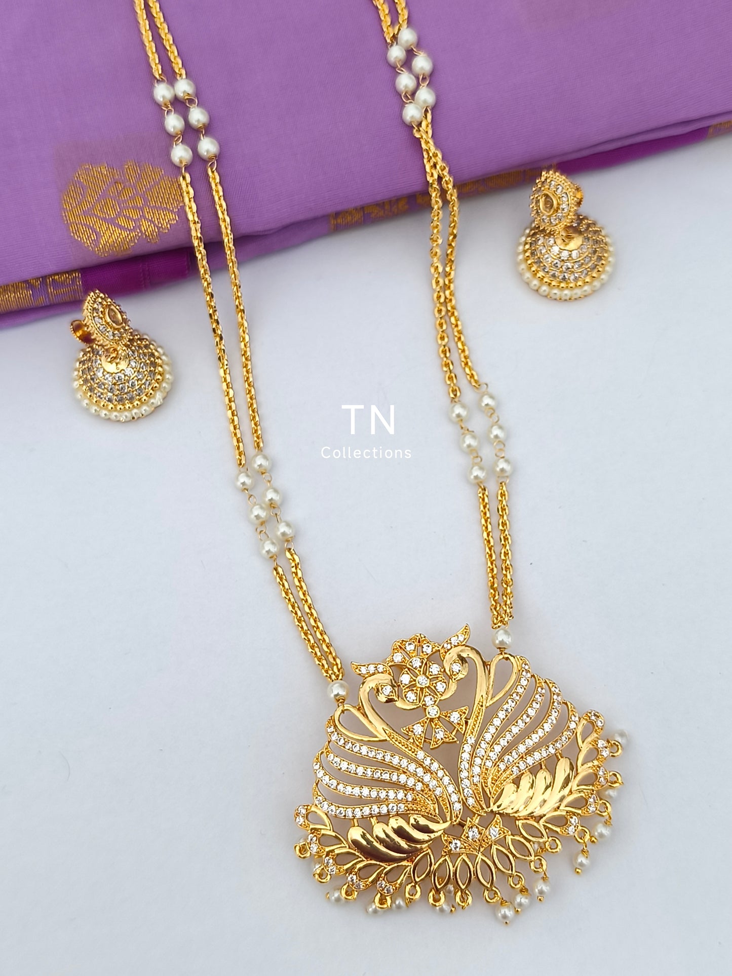 Micro gold plated Traditional Annam Design Pathakkam with earrings