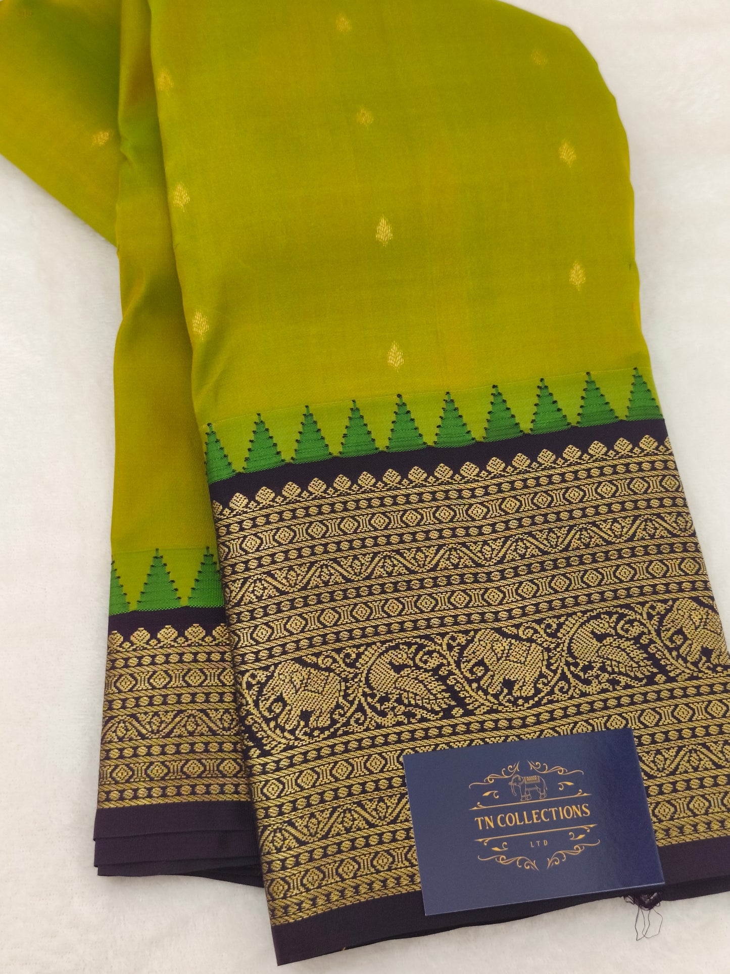 Pure Handloom Kanchipuram Silk Saree (Lime Green)