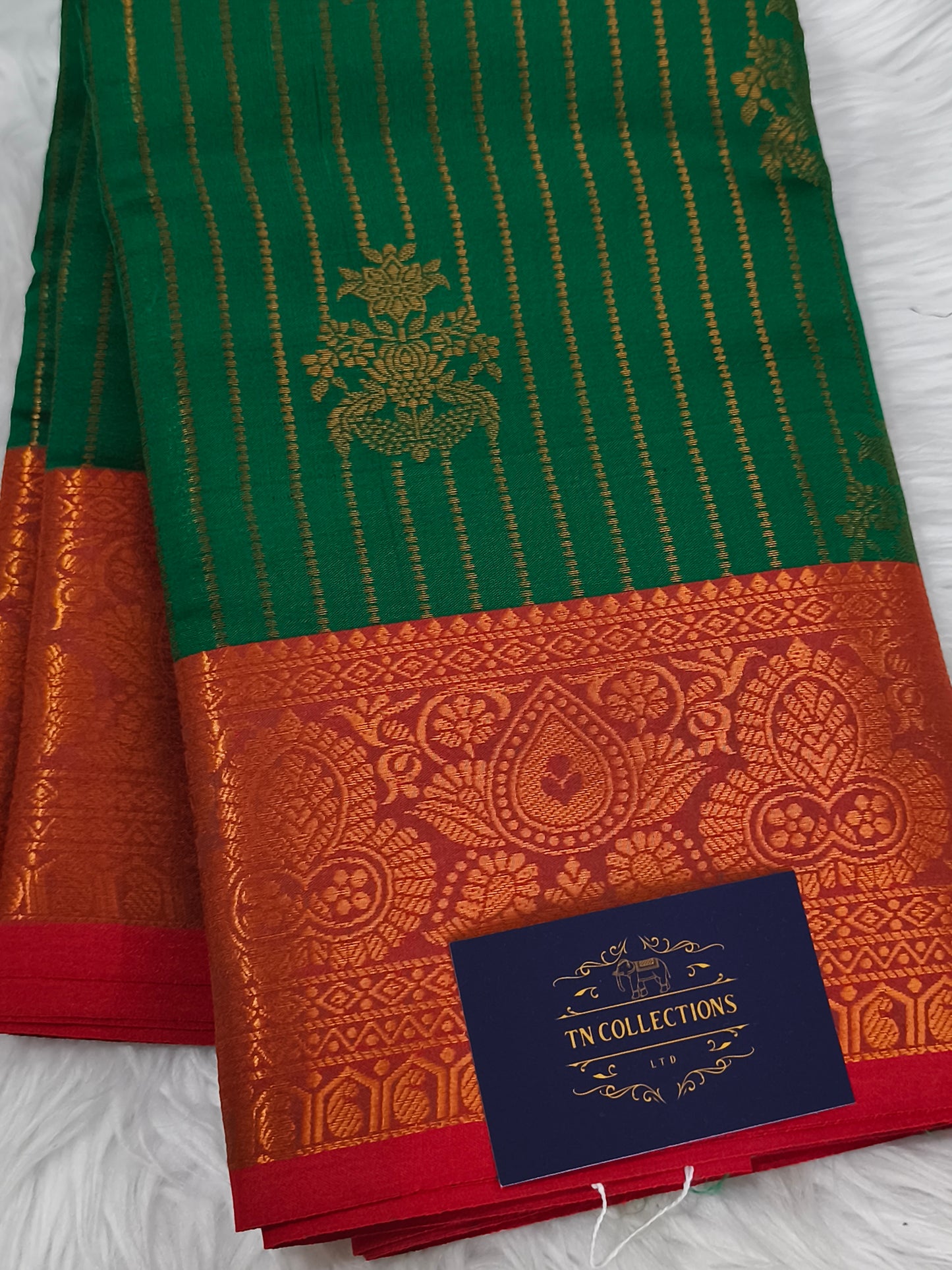 Vairaoosi Soft Silk Saree (Dark Green)