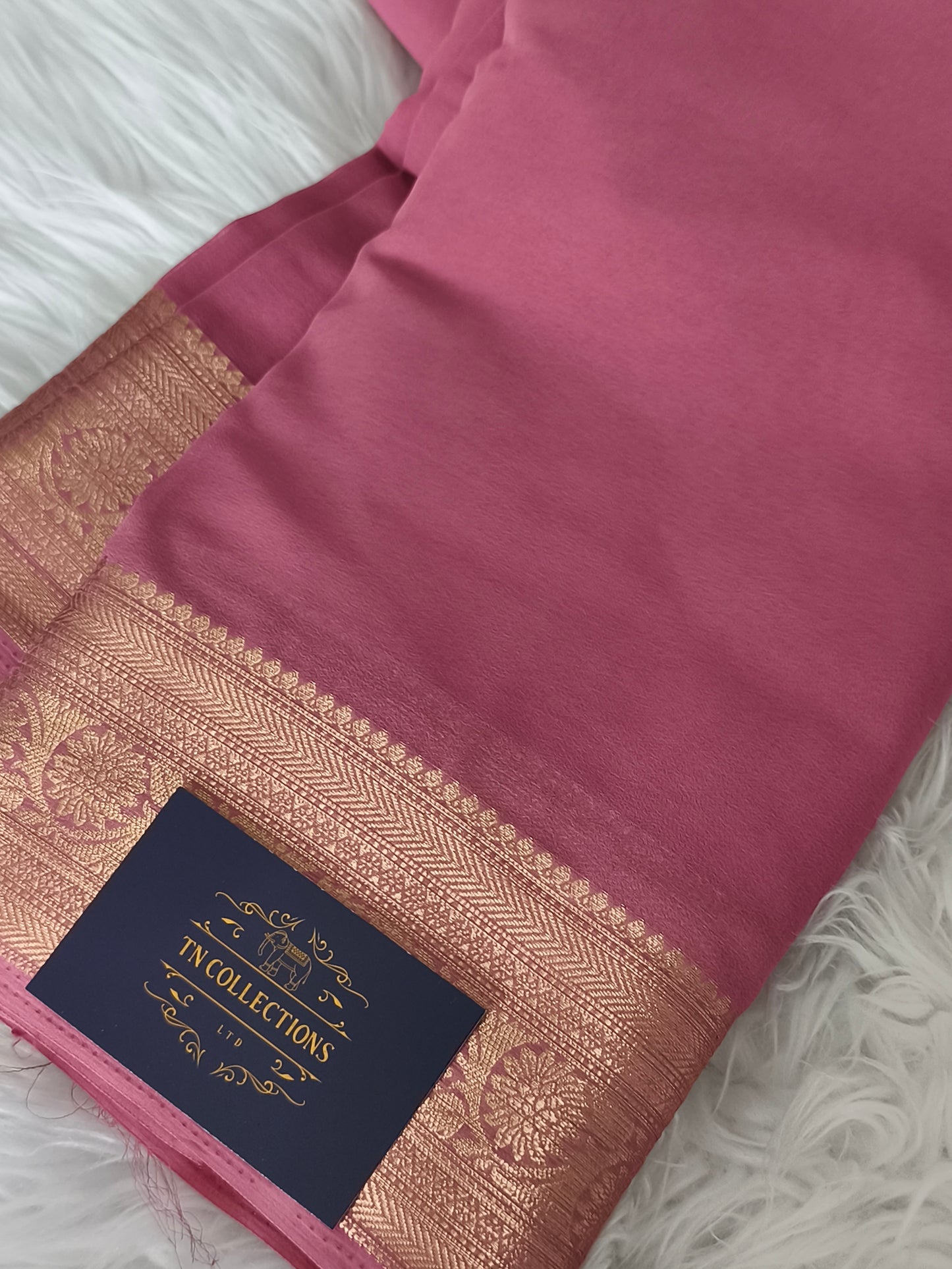 Dusky Pink colour Chiffon Georgette Party Saree