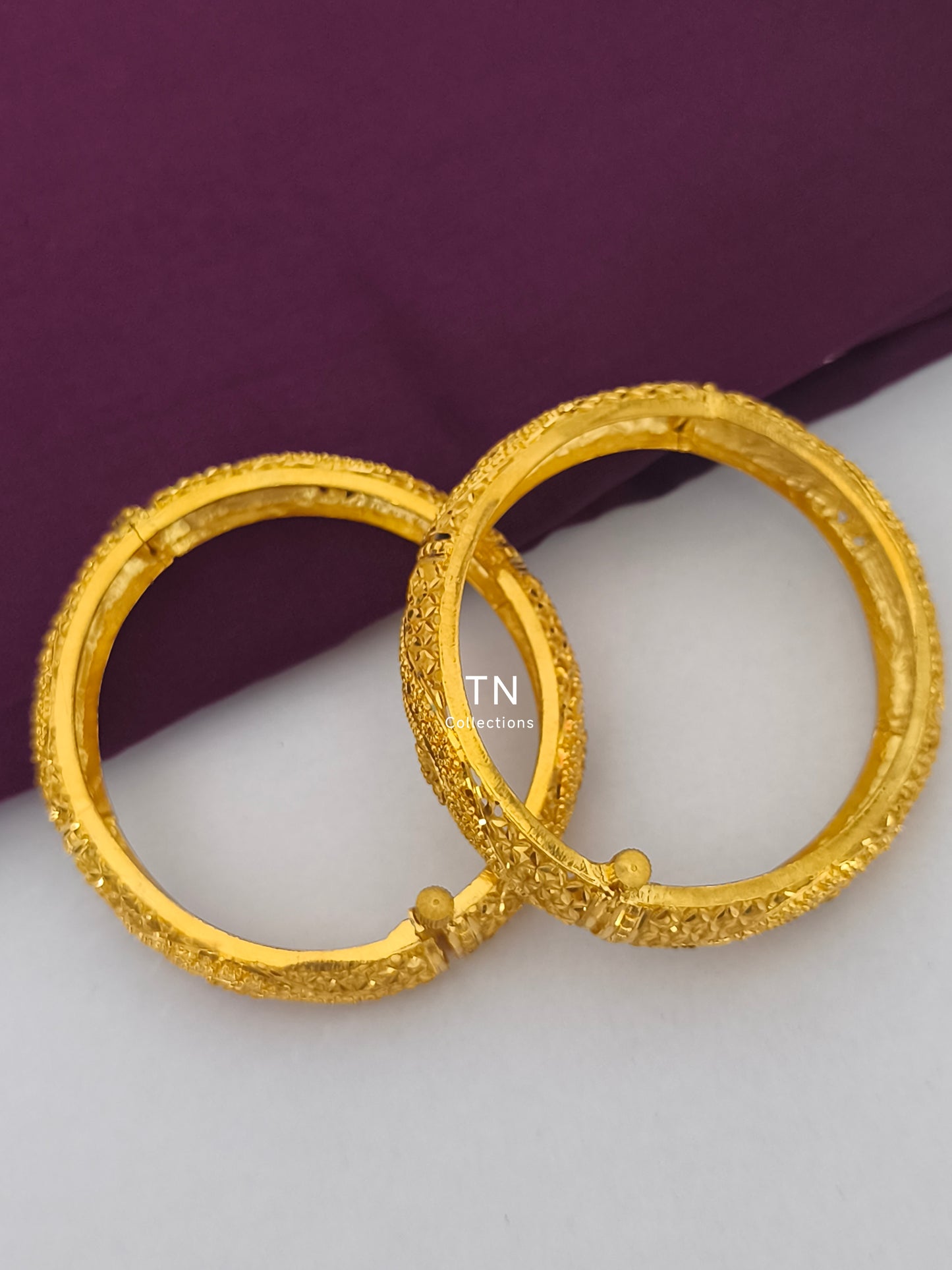 One gram gold forming Screw Bangles (Size 2.8)