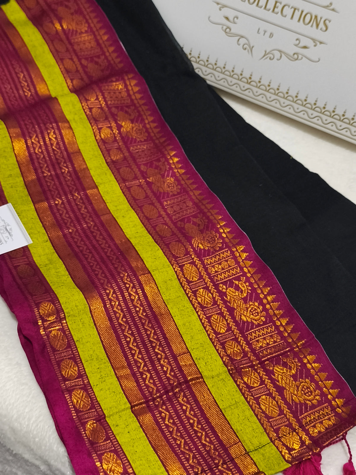 Kerala Special Mul Cotton Saree with Kanchi Border