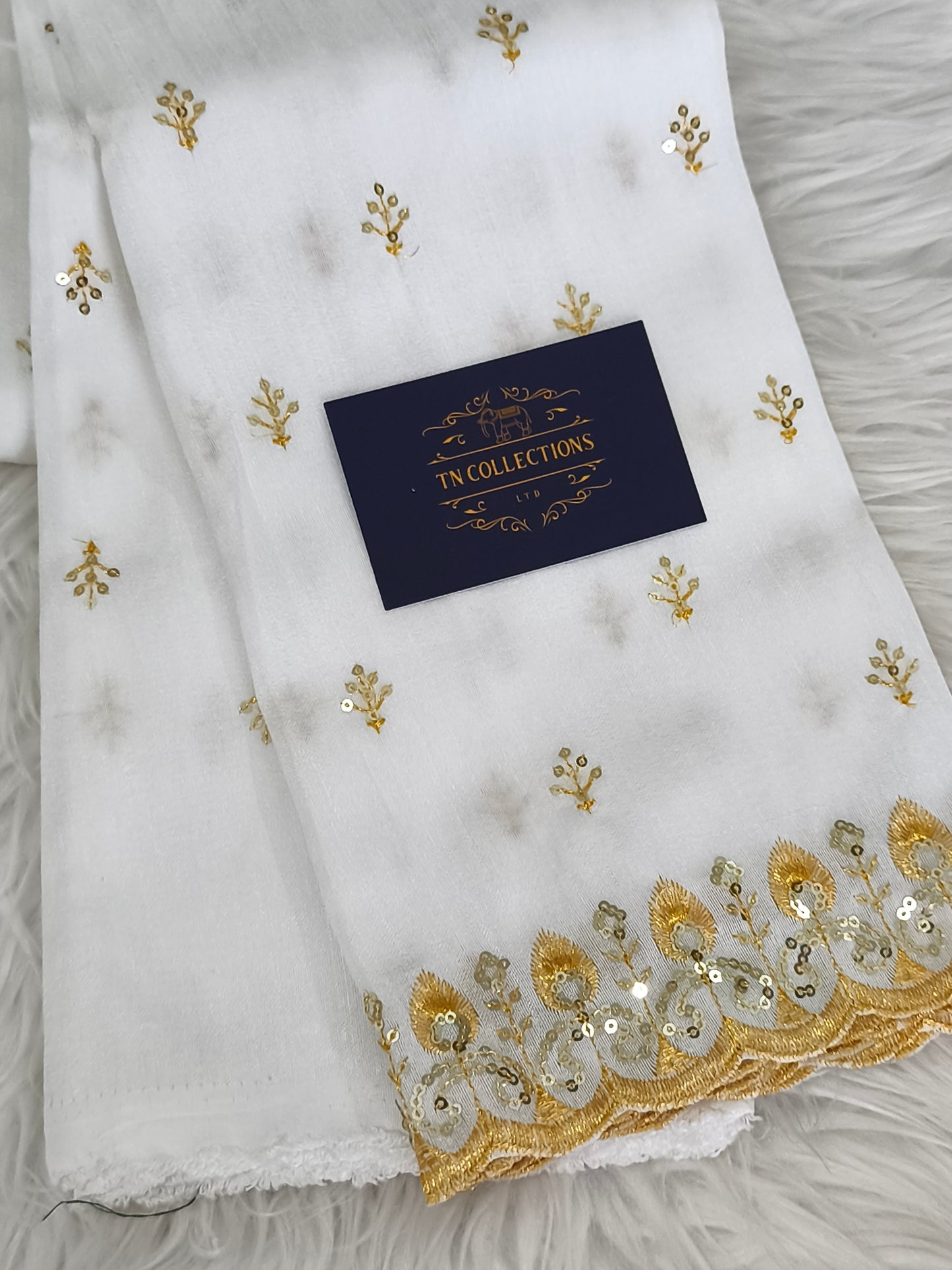 Embroidery work Saree Blouse Material (White)