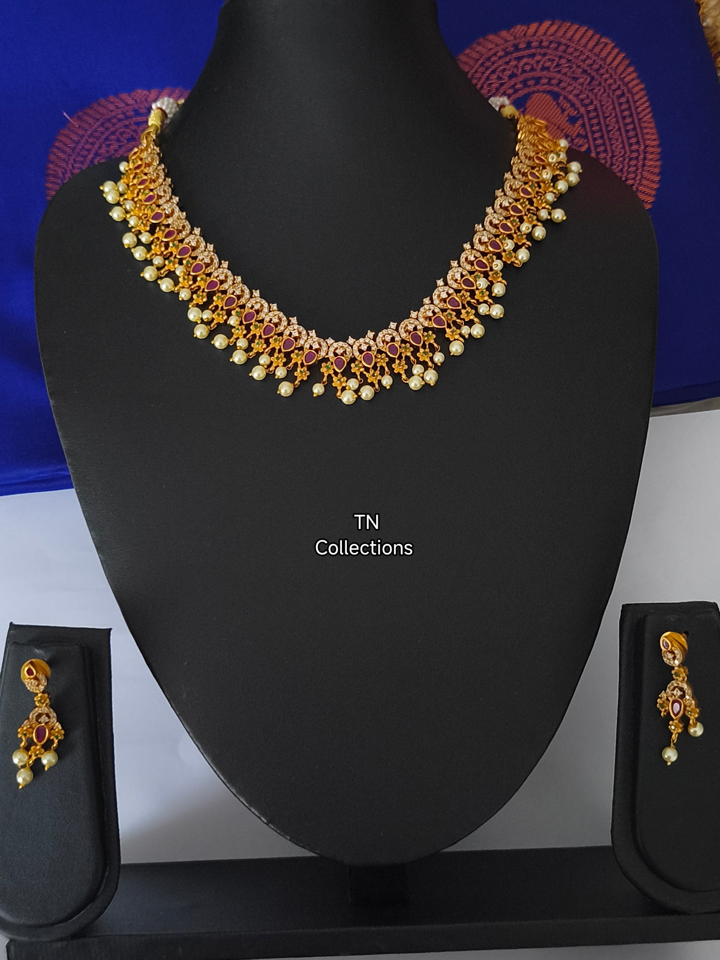 Matte Finish Necklace Set