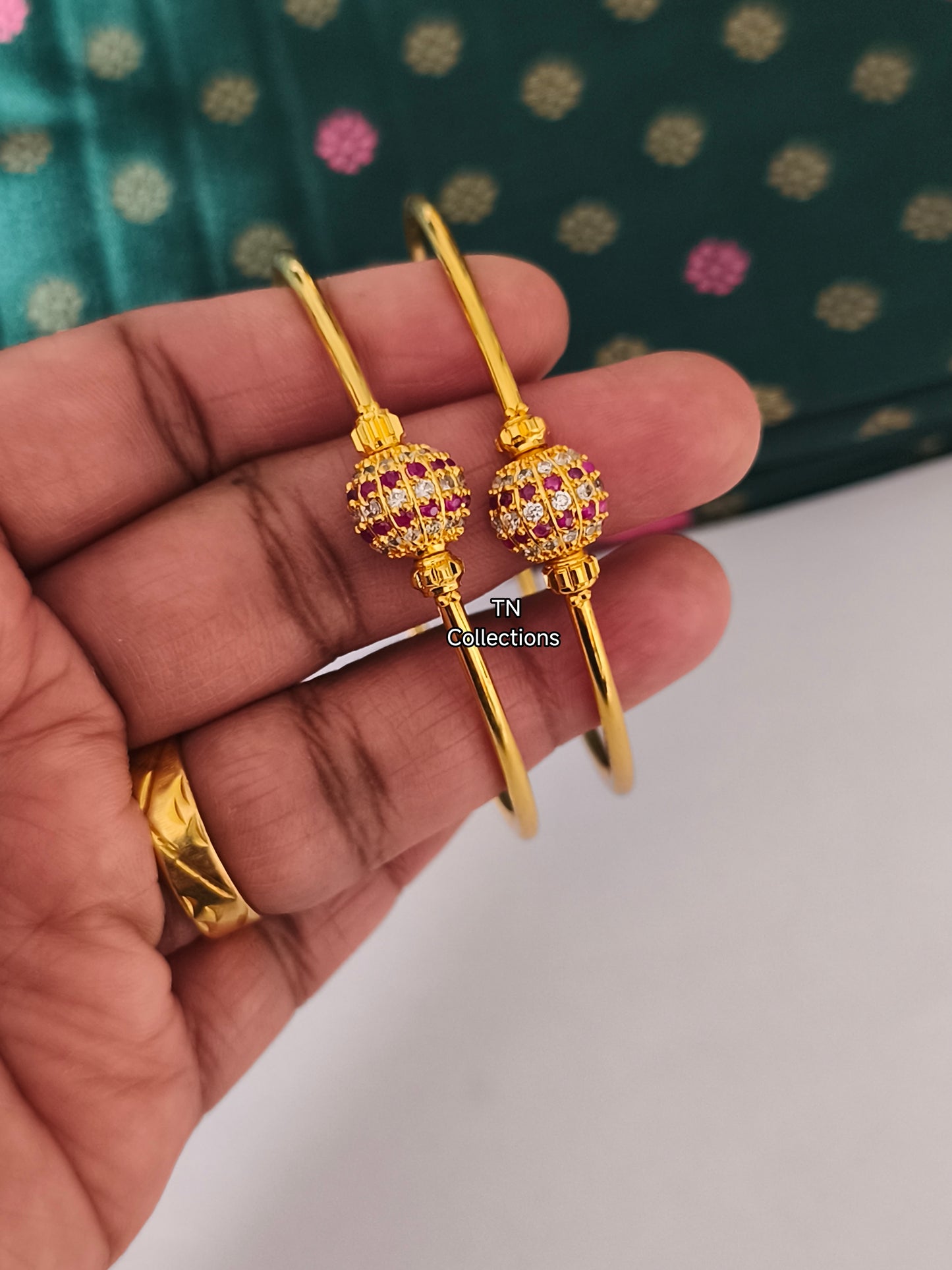 Micro gold plated SINGLE Bangle