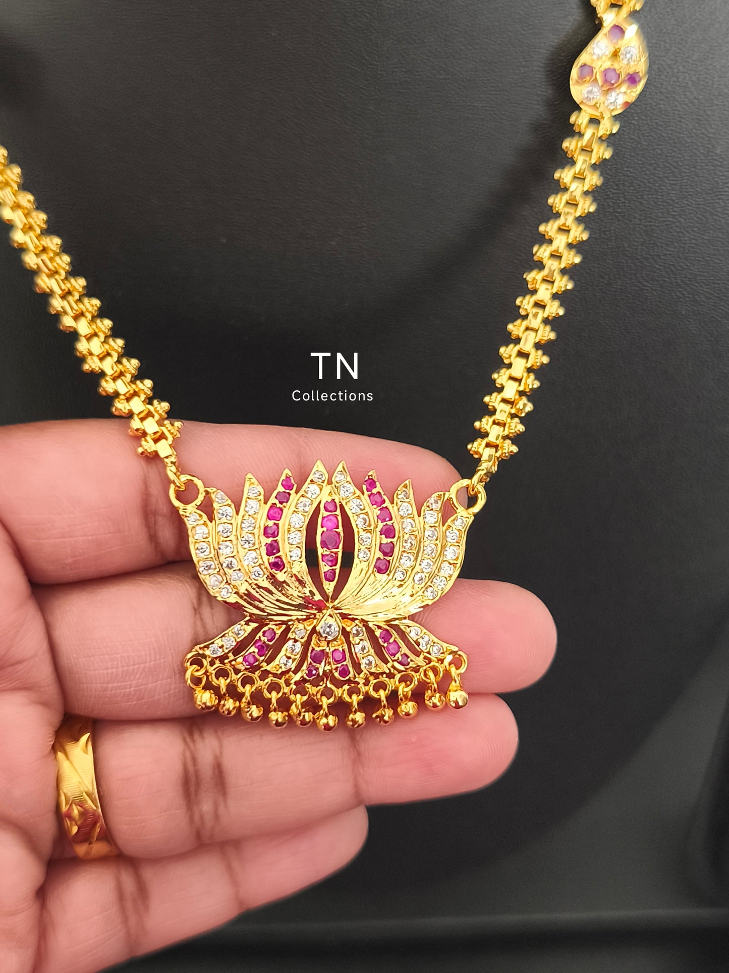 Micro gold plated Lotus Necklace with earrings