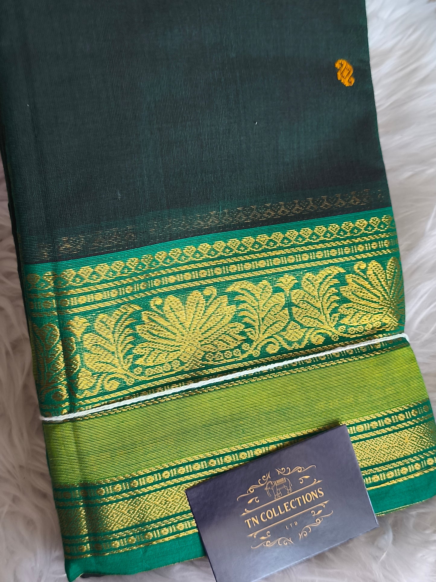 Pure handloom kanchi cotton saree (Dark Bottle Green)