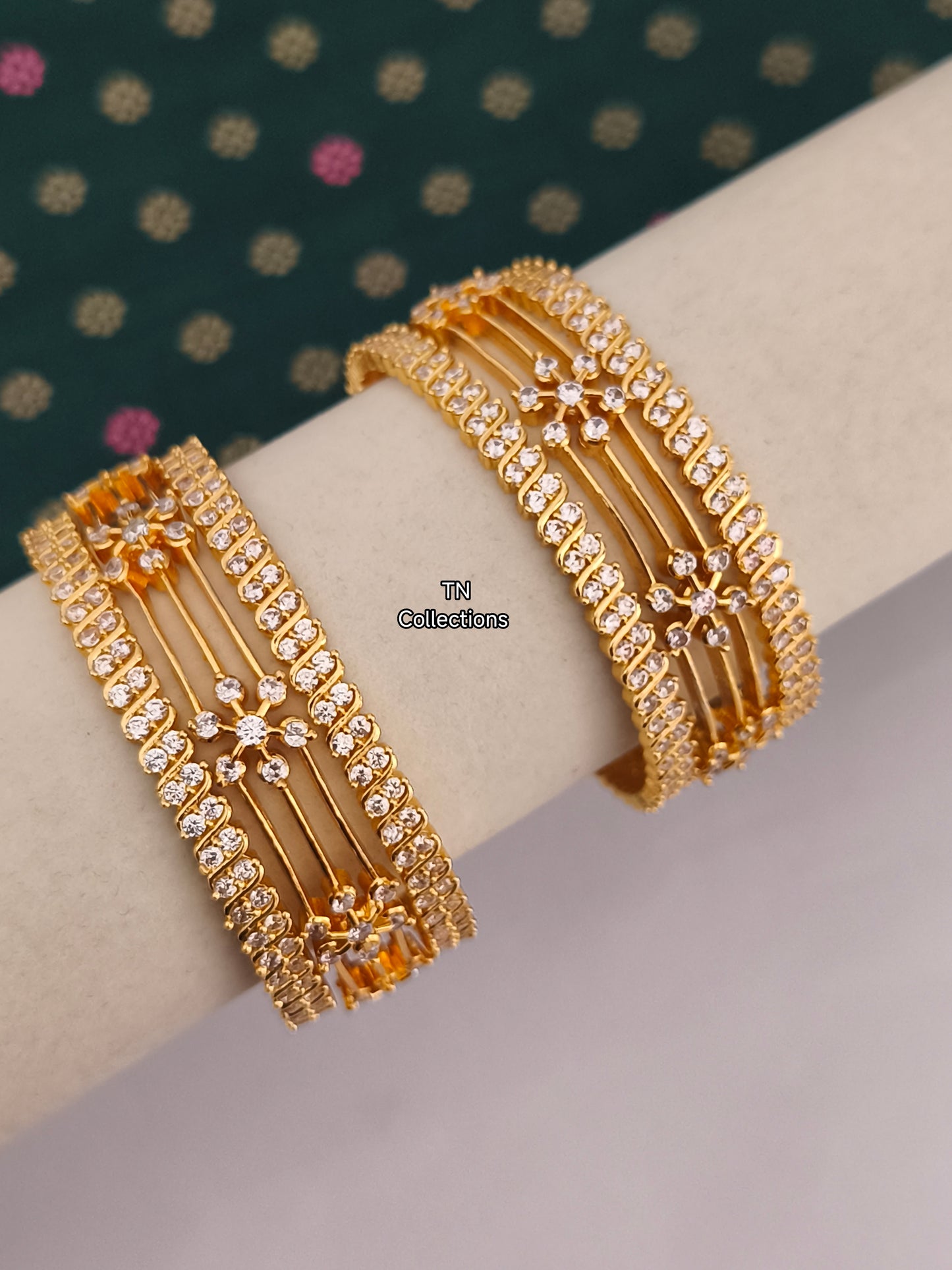 Antique Polish Ad Cz Bangles Set (Size 2.6)