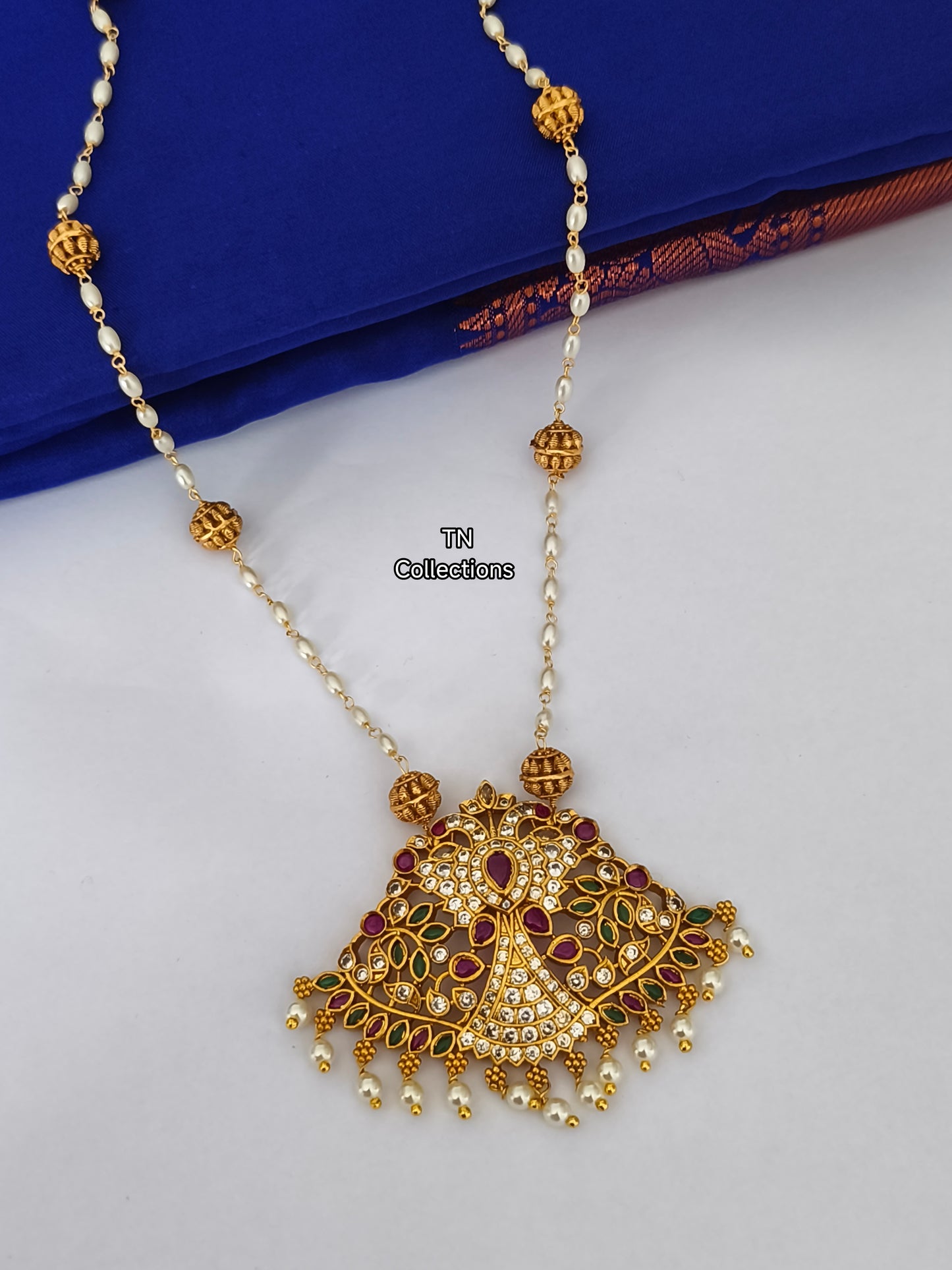Matte Finish Pearl Necklace
