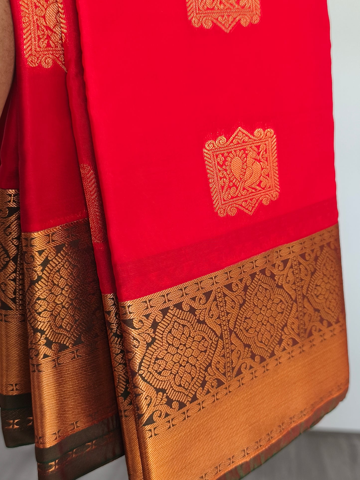 Red Premium Kanchi Semi silk saree with contrast blouse