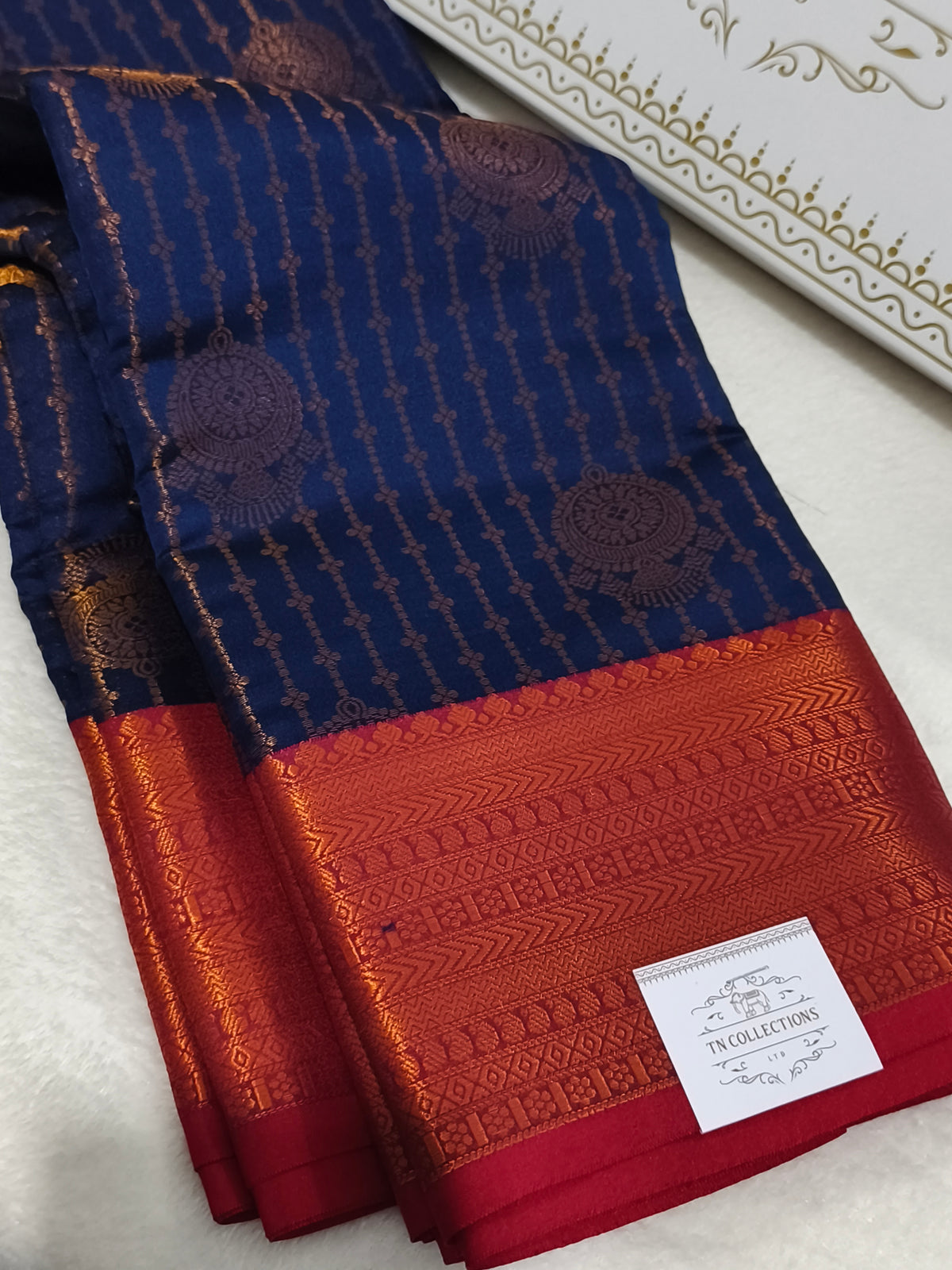 Kanchipuram vairaoosi Soft Silk Saree (Navy Blue)