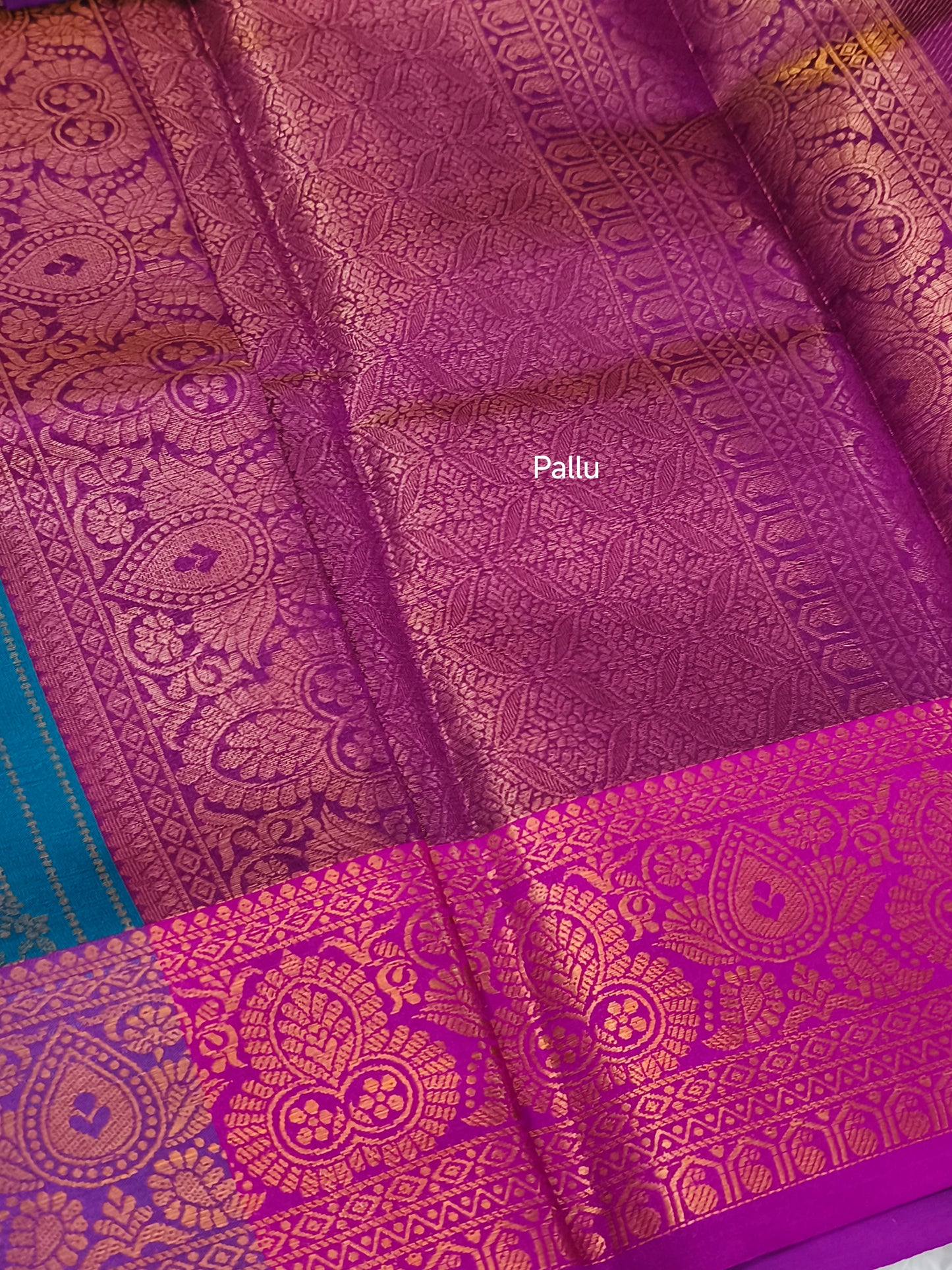 Vairaoosi Soft Silk Saree (Teal Blue)