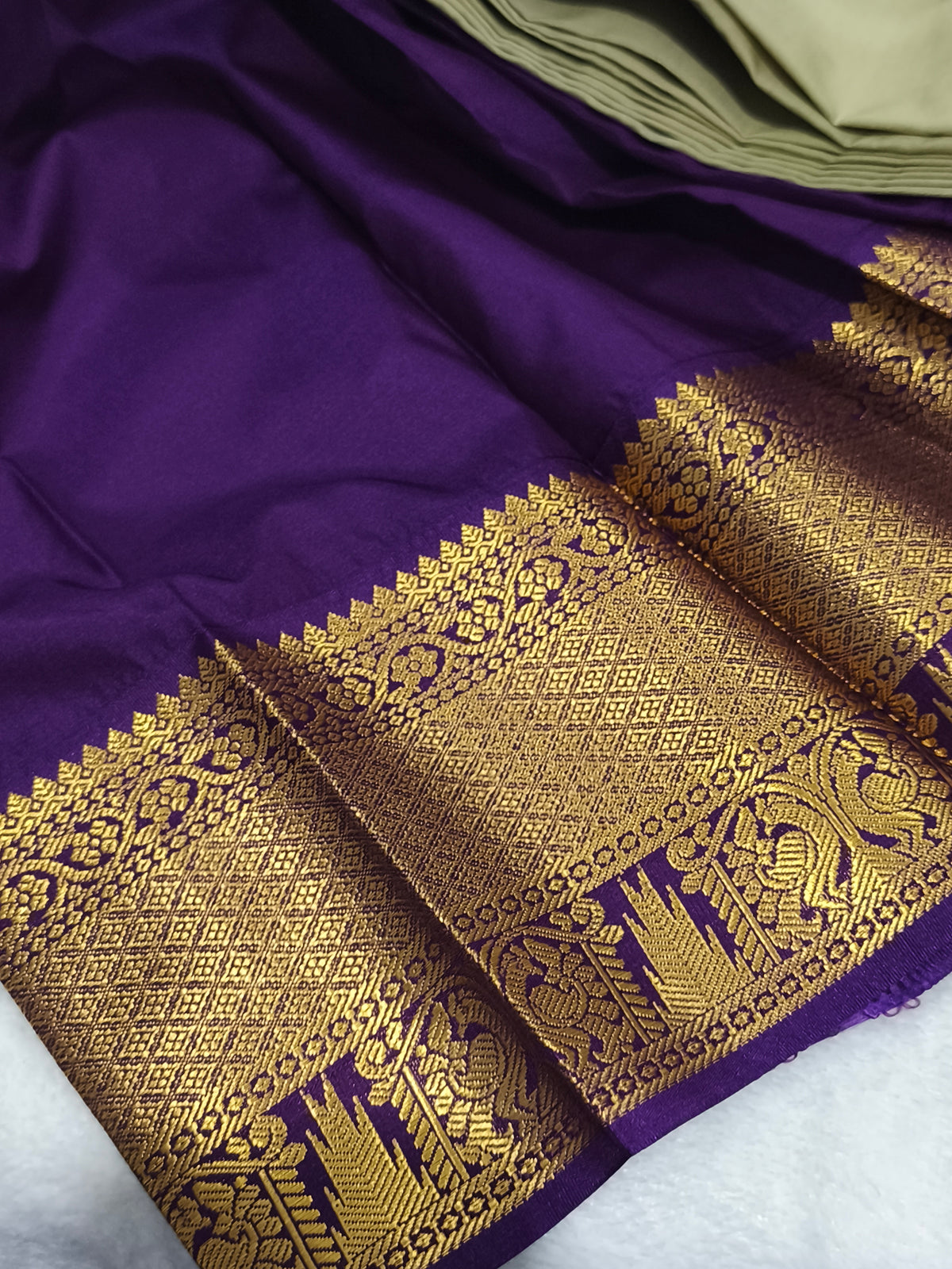 Premium kanchi semi silk saree