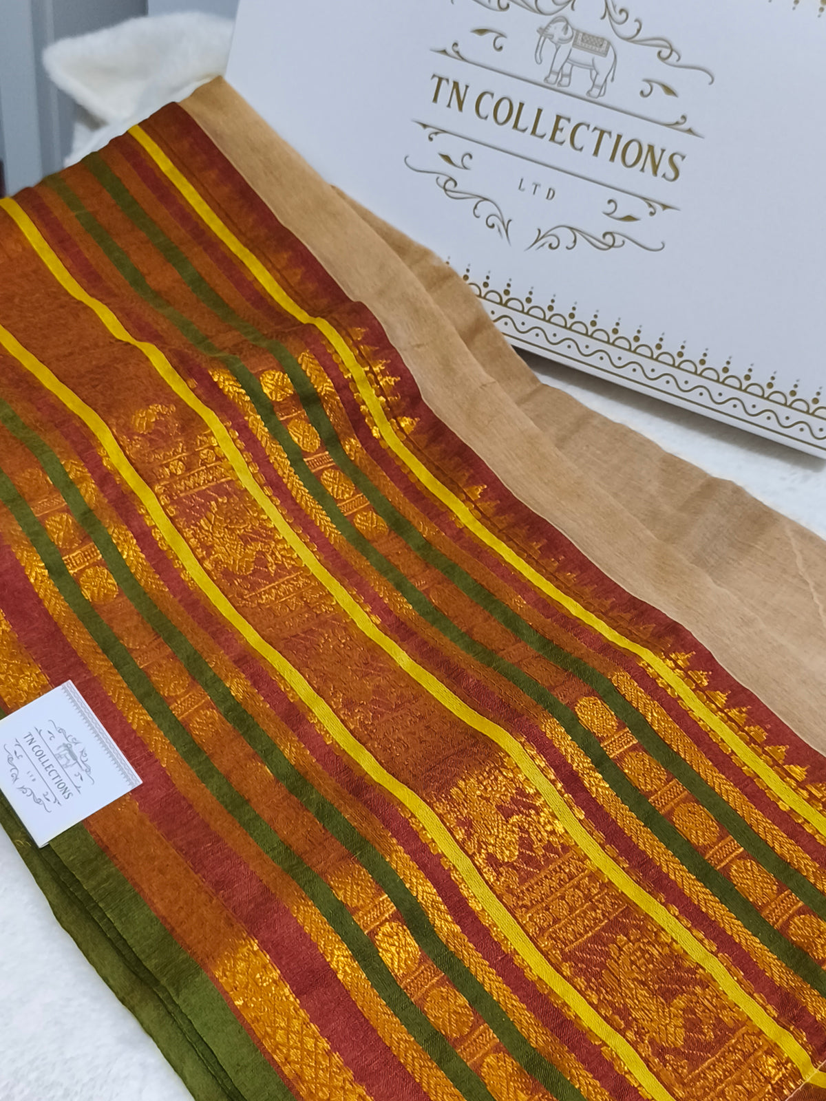 Kerala Special Mul Cotton Saree with Kanchi Border